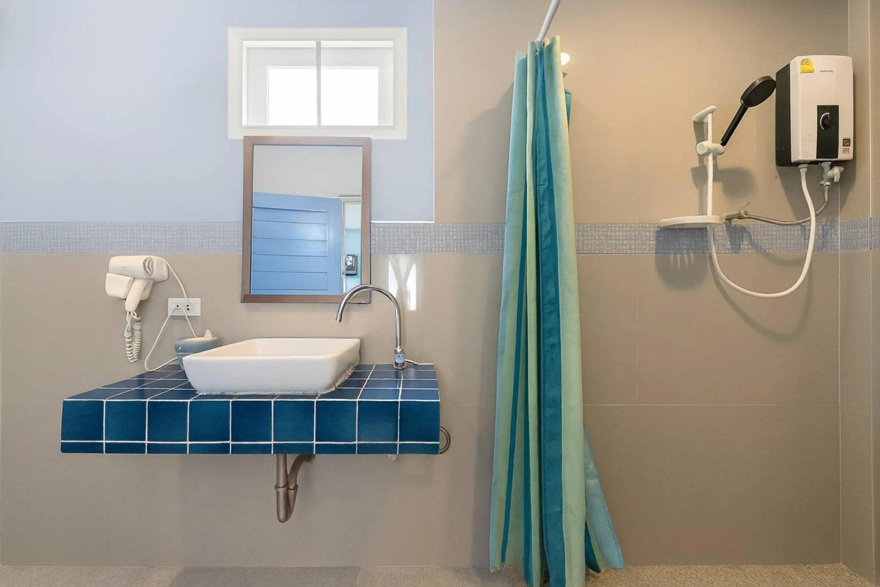 Bathroom in Doi Tung View Resort