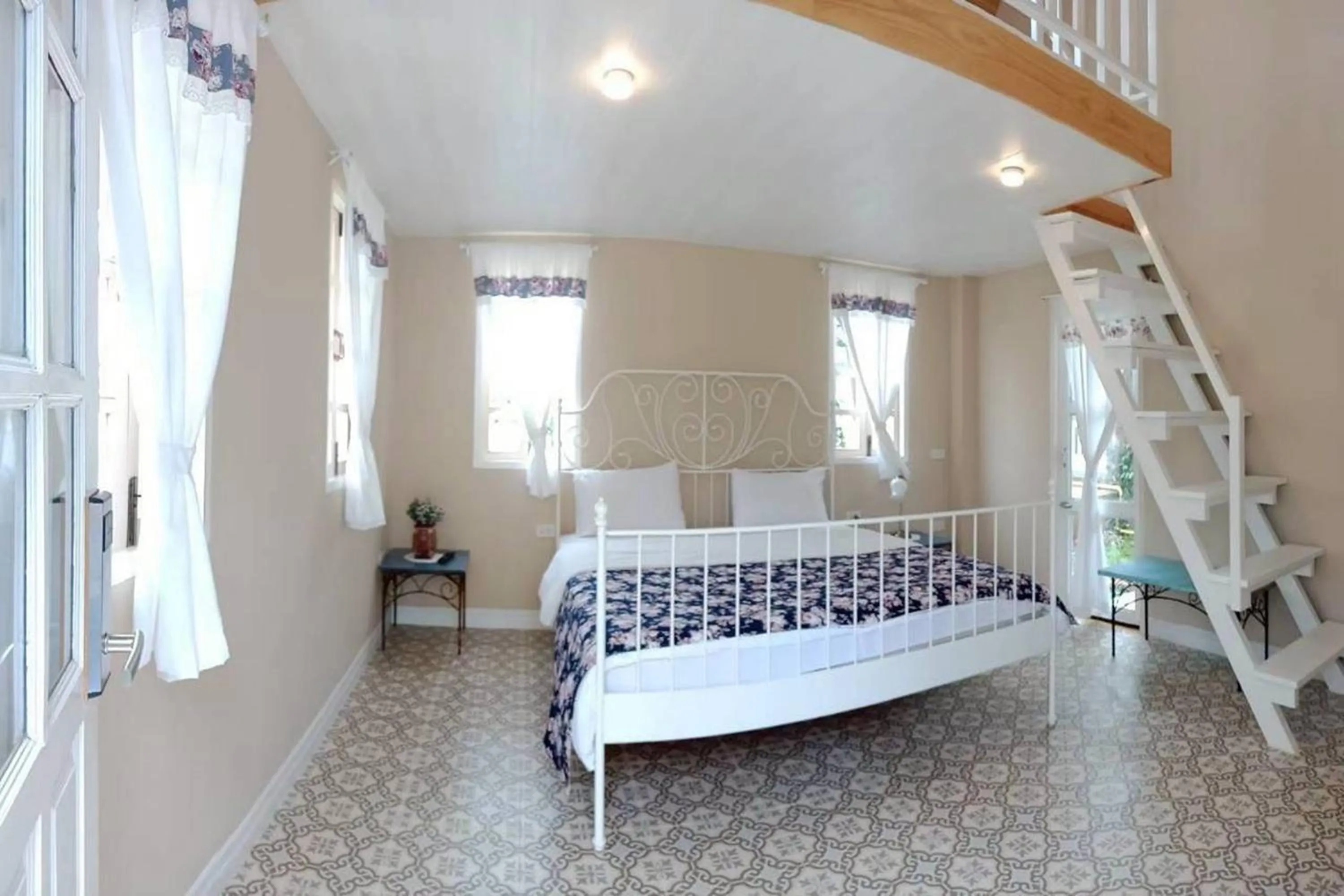 Bed in Doi Tung View Resort