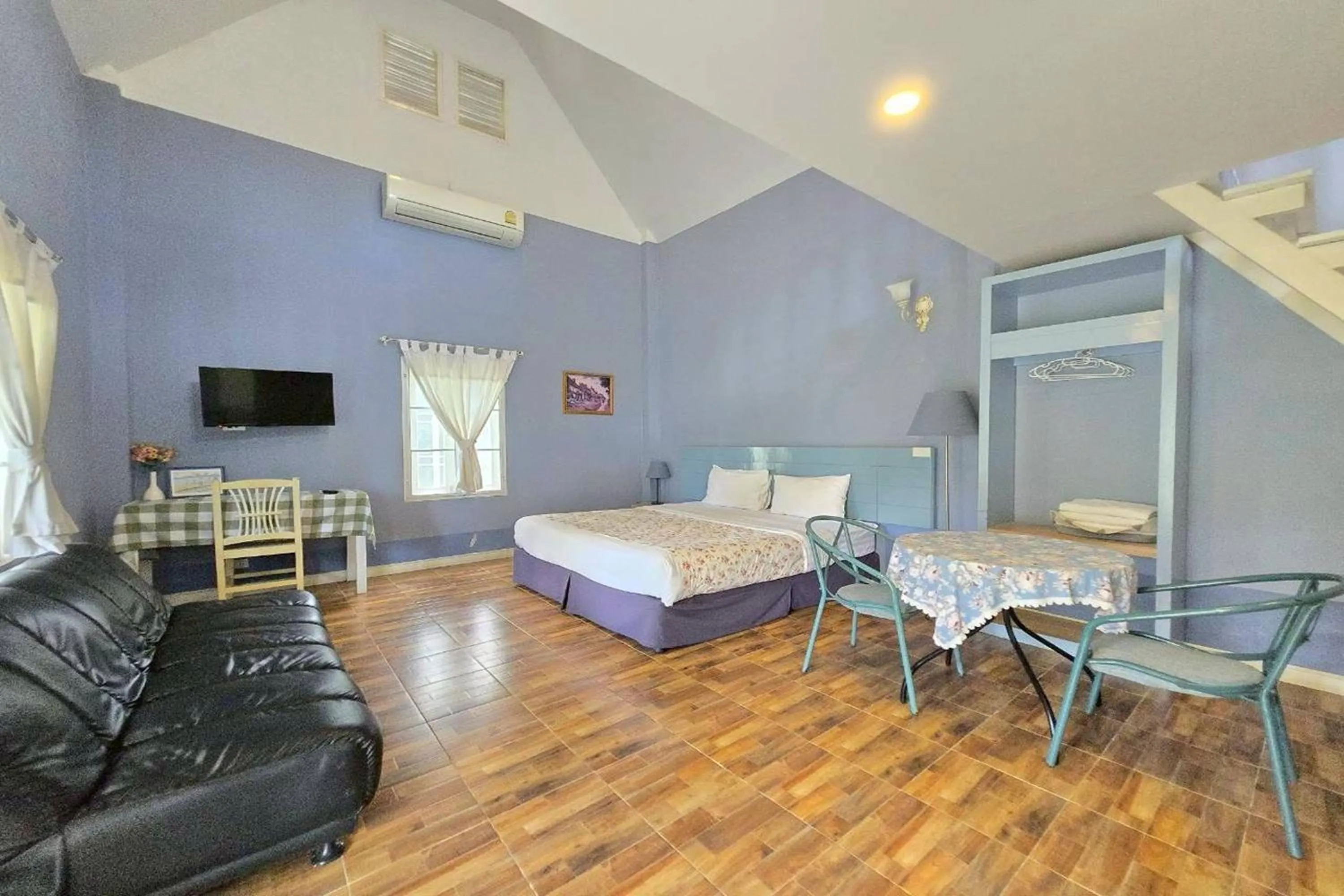 Bed in Doi Tung View Resort