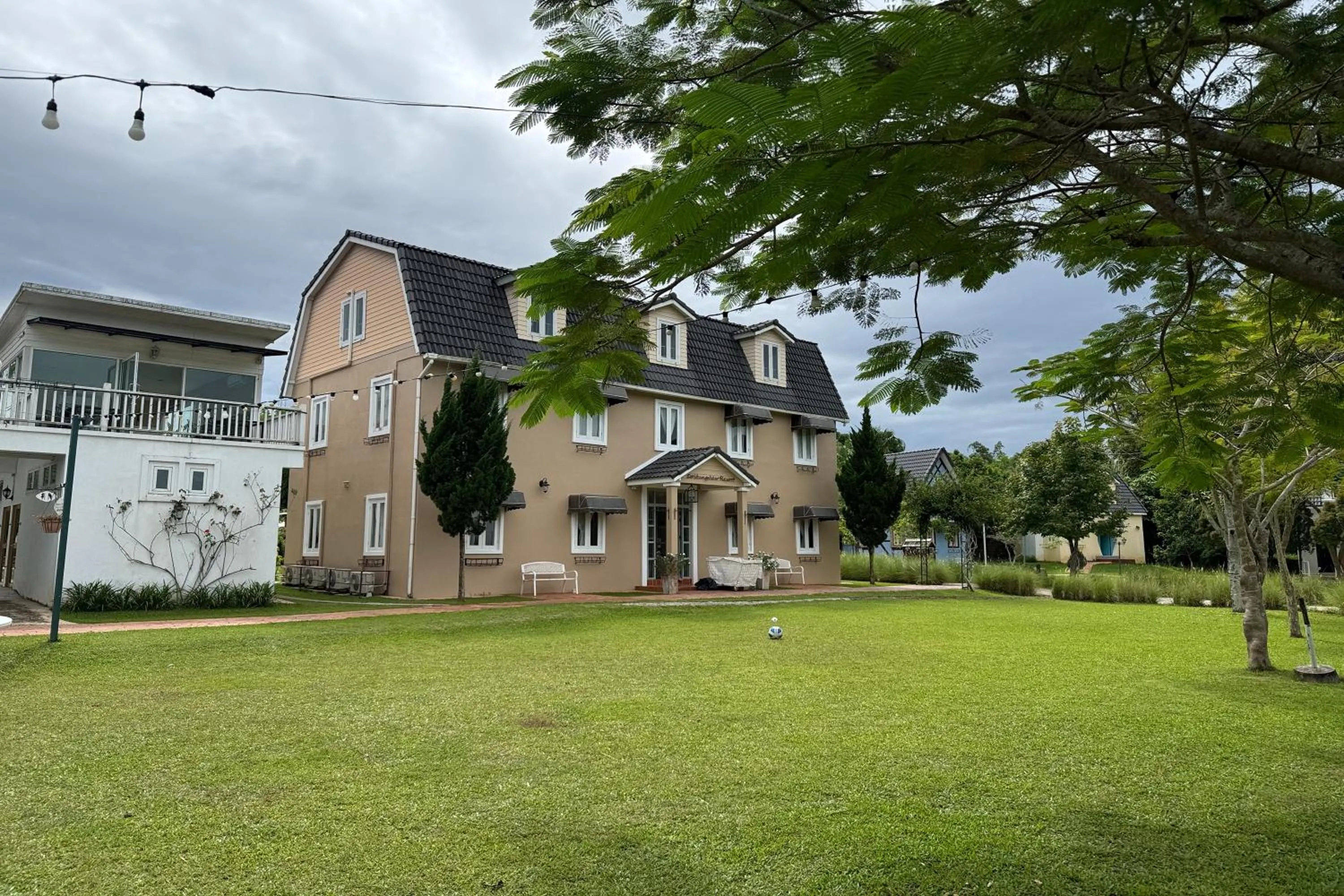 Property building in Doi Tung View Resort