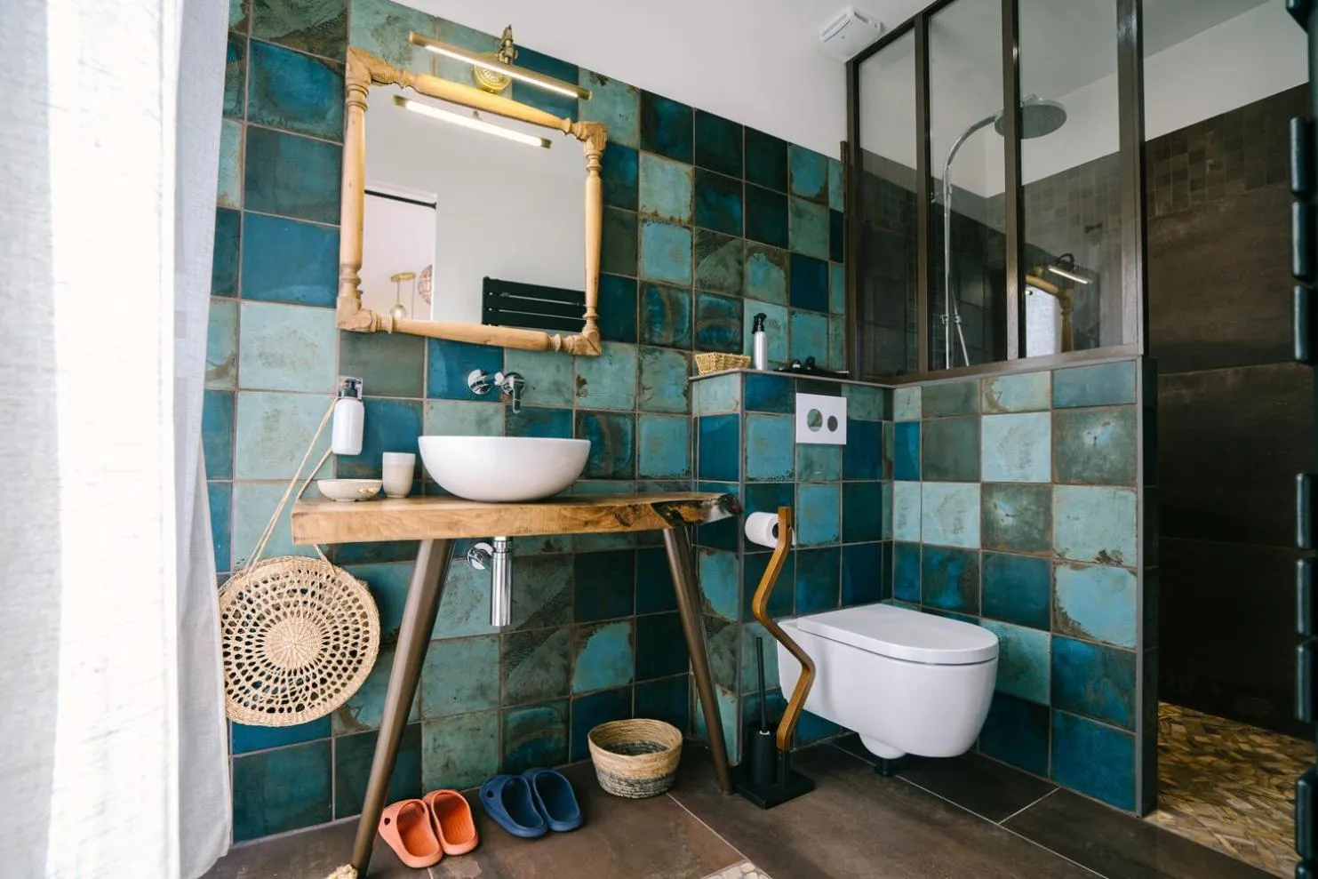 Shower in La Grande Oasis - Logements Atypiques