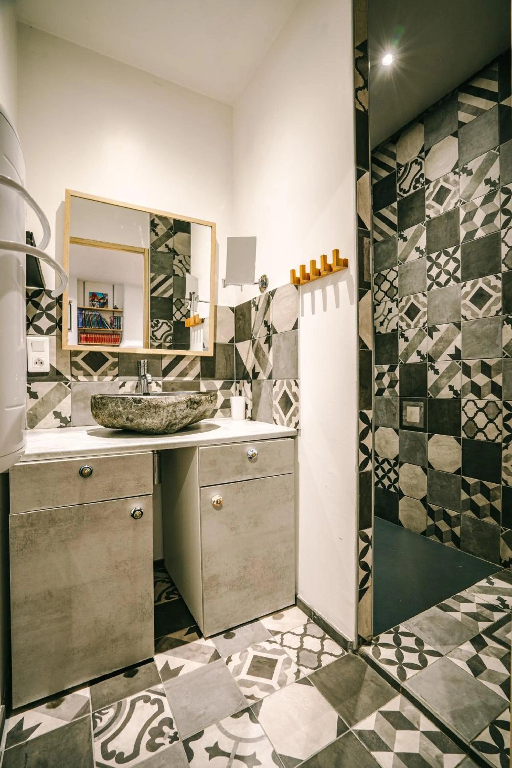 Shower in La Grande Oasis - Logements Atypiques