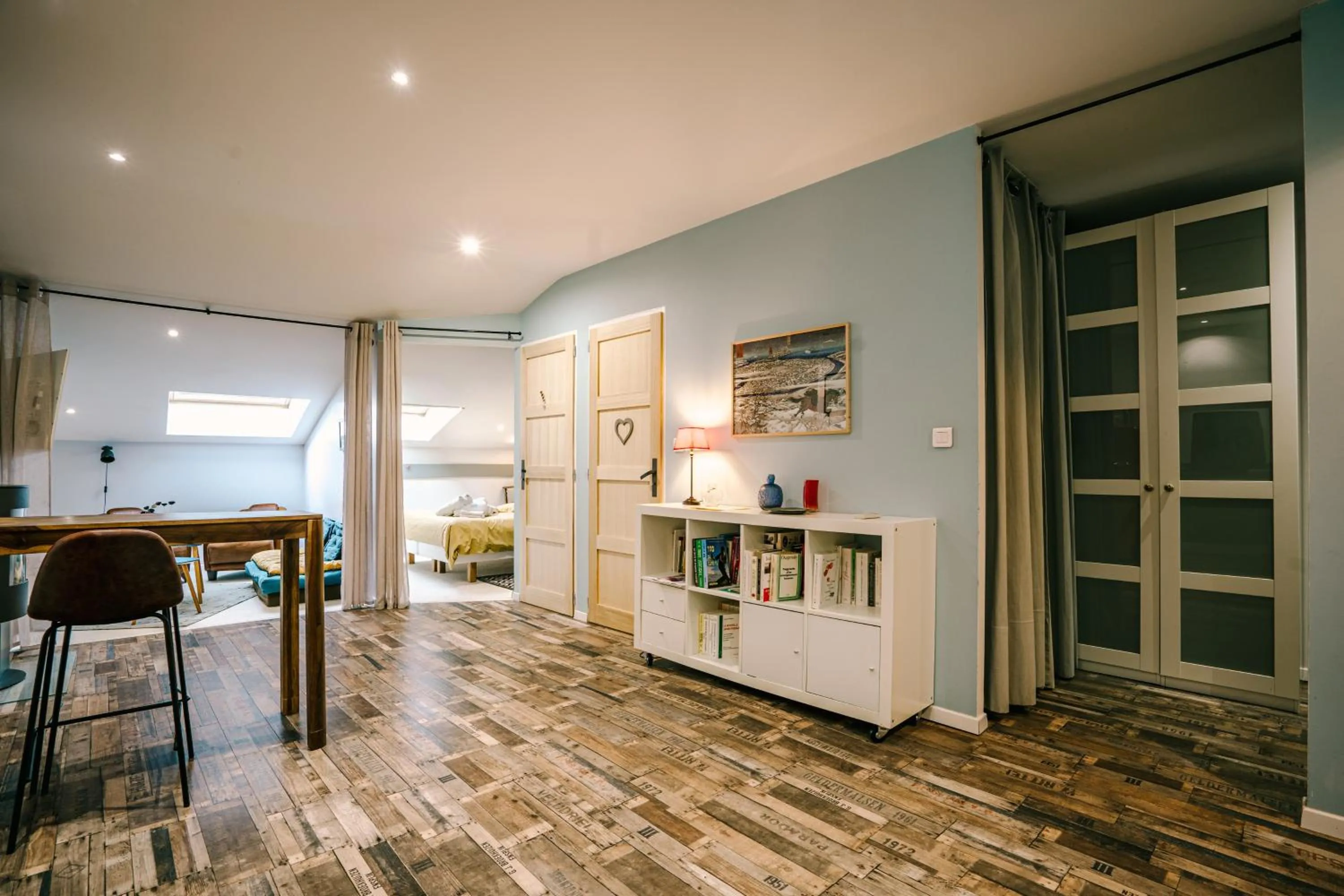 Photo of the whole room in La Grande Oasis - Logements Atypiques