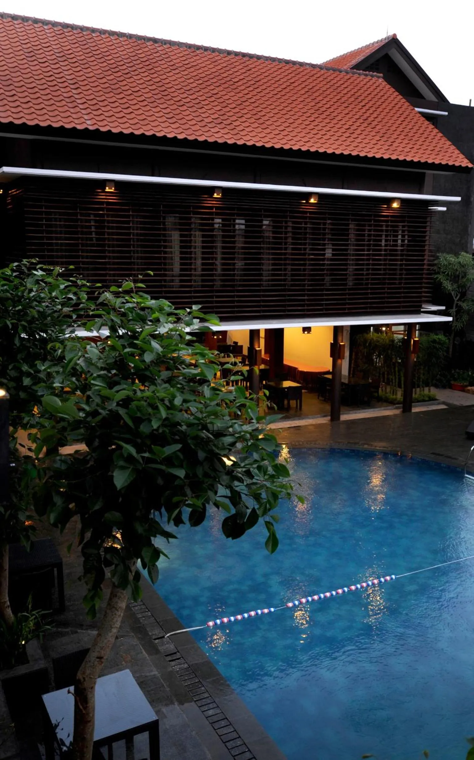 Surya Kencana Seaside Hotel