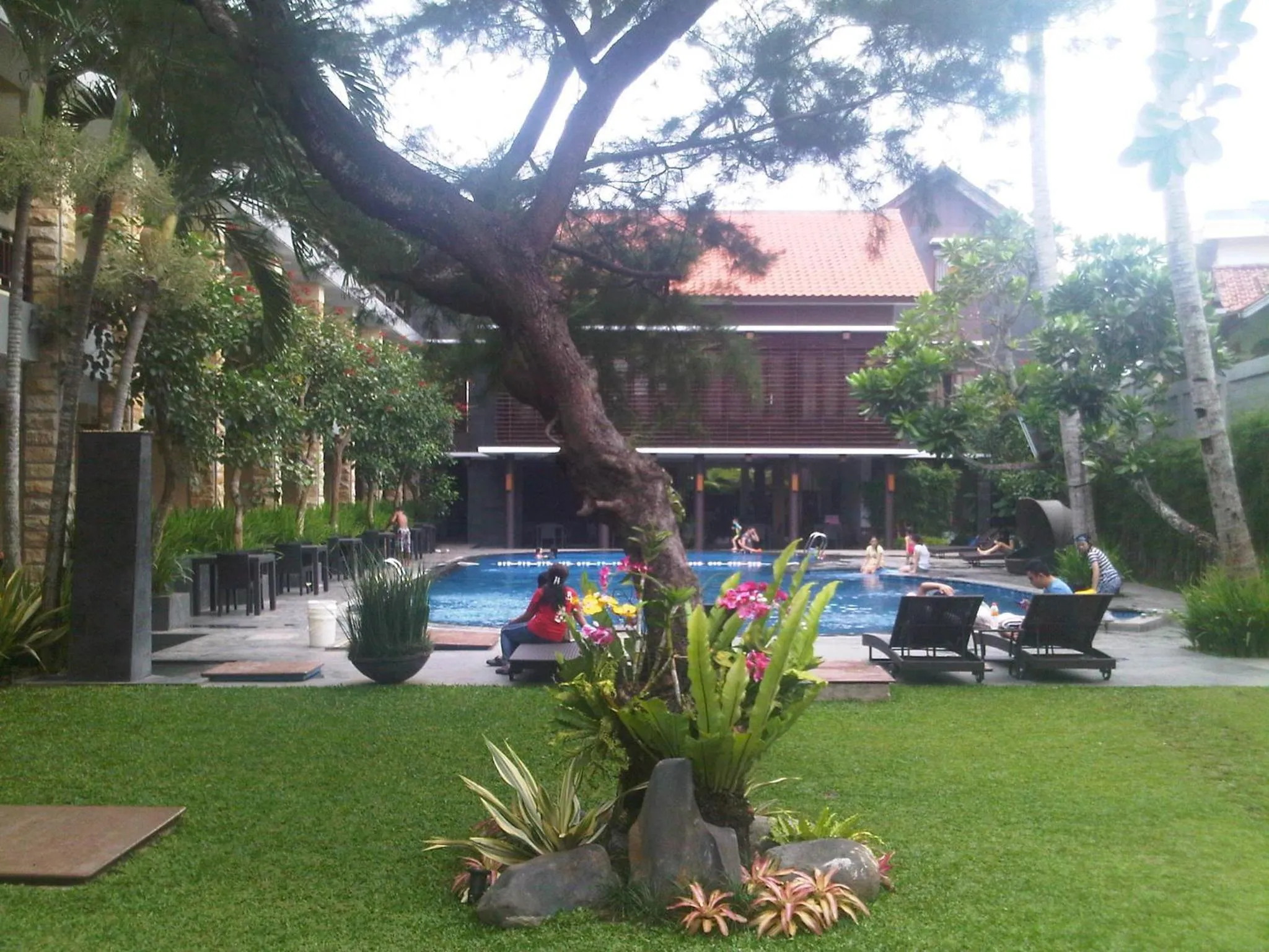 Surya Kencana Seaside Hotel
