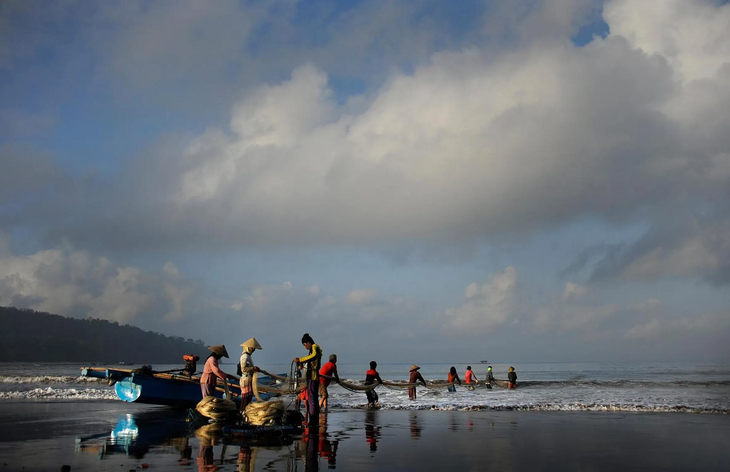 Beach in Surya Kencana Seaside Hotel