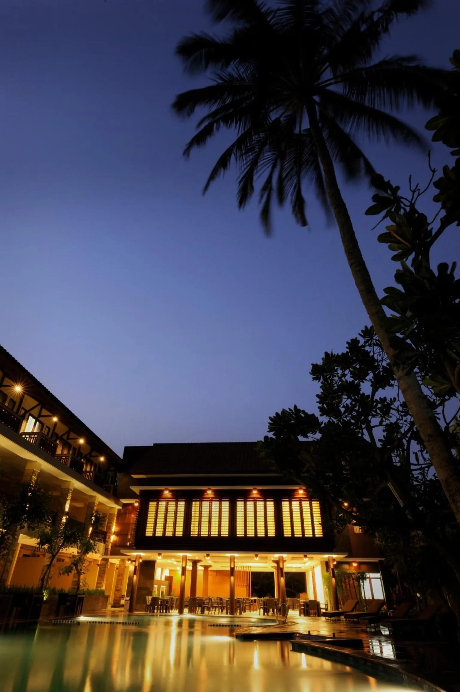 Surya Kencana Seaside Hotel