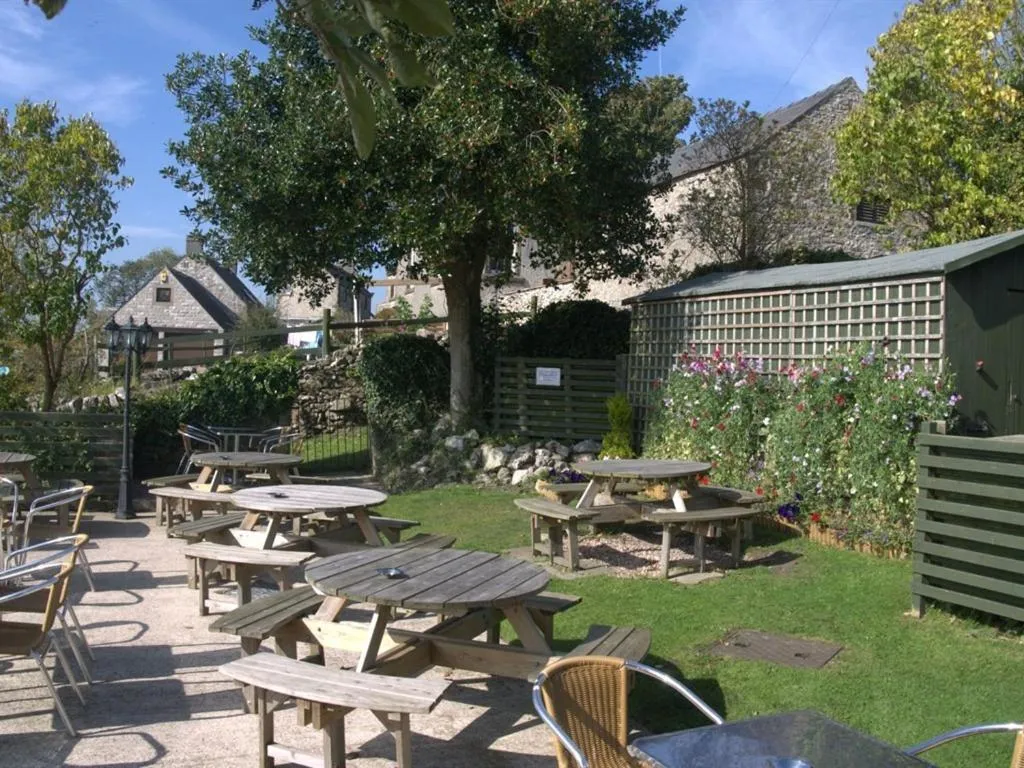 Property building in Lathkil Hotel