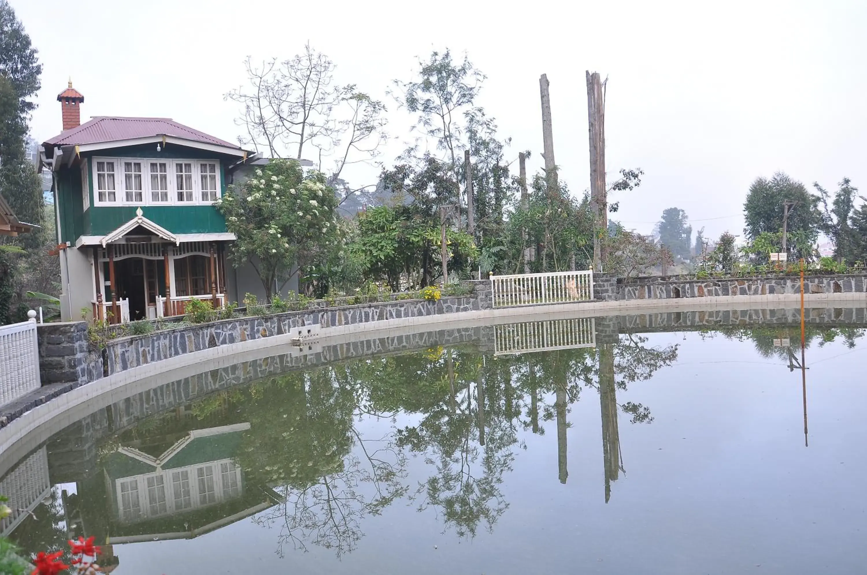 Bungalow with Garden View in Lilly's Valley Resort Bungalow with Garden View in Lilly's Valley Resort