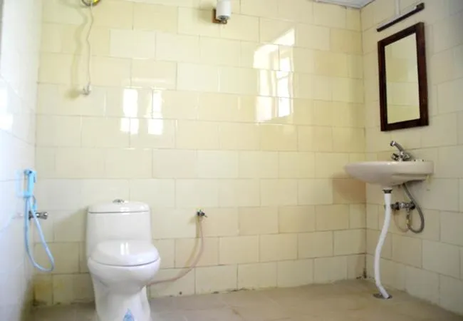 Bathroom in Lilly's Valley Resort