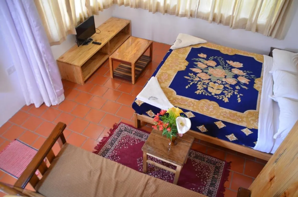 Photo of the whole room, Bed in Lilly's Valley Resort