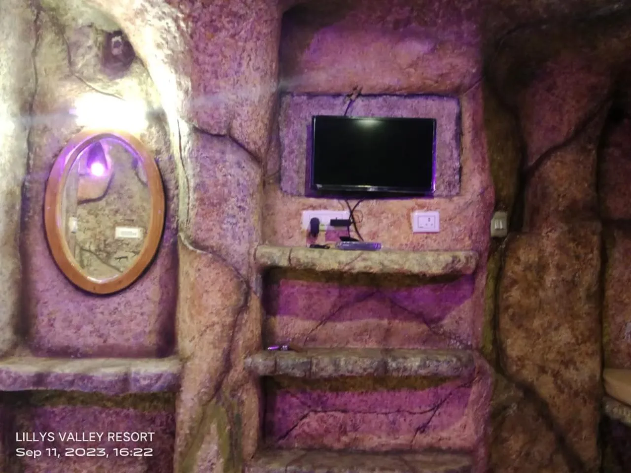 TV and multimedia in Lilly's Valley Resort