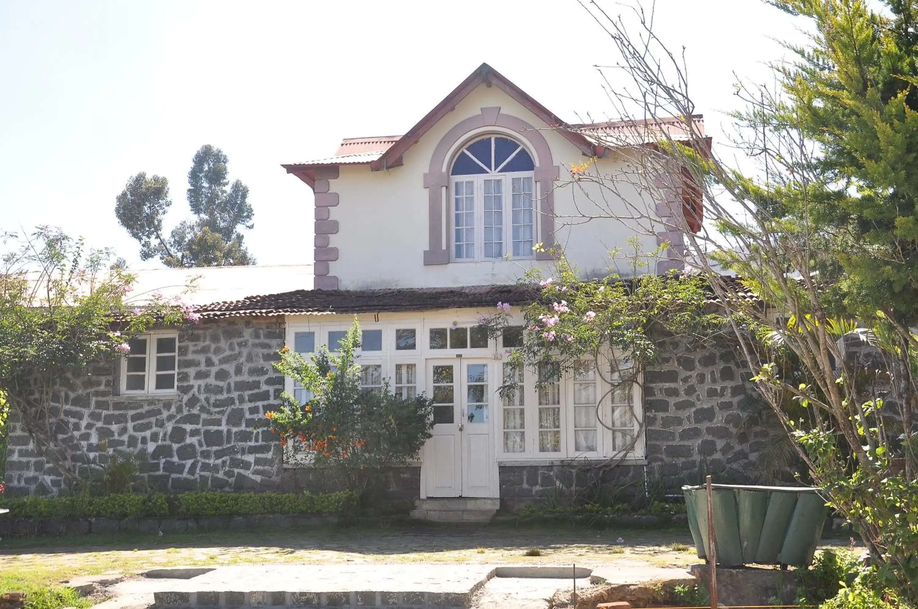 Bungalow in Lilly's Valley Resort Bungalow in Lilly's Valley Resort