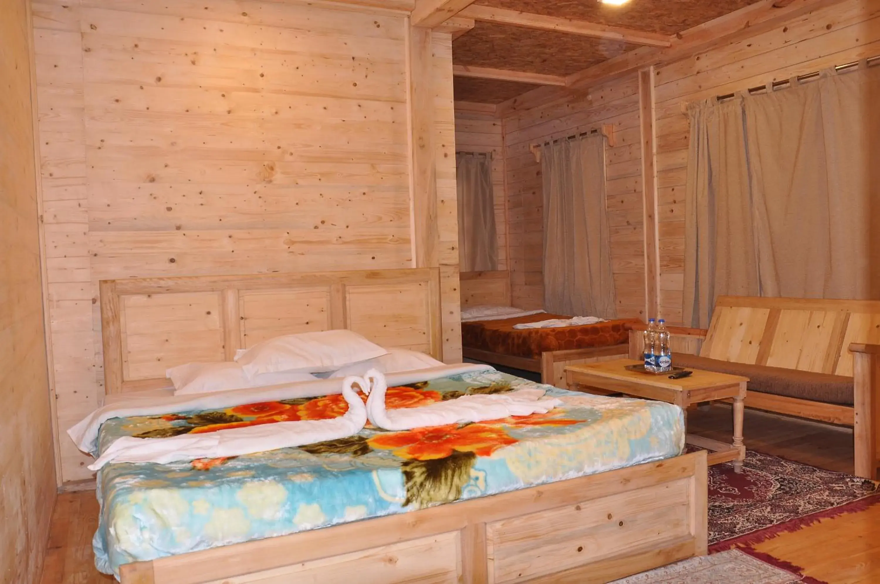 Luxury Triple Room in Lilly's Valley Resort Luxury Triple Room in Lilly's Valley Resort