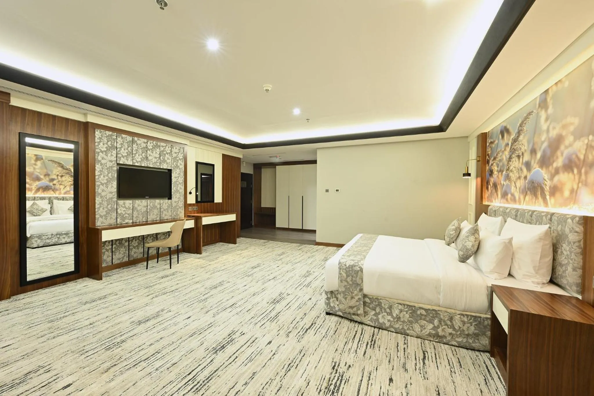 Pavilion Palace Hotel
