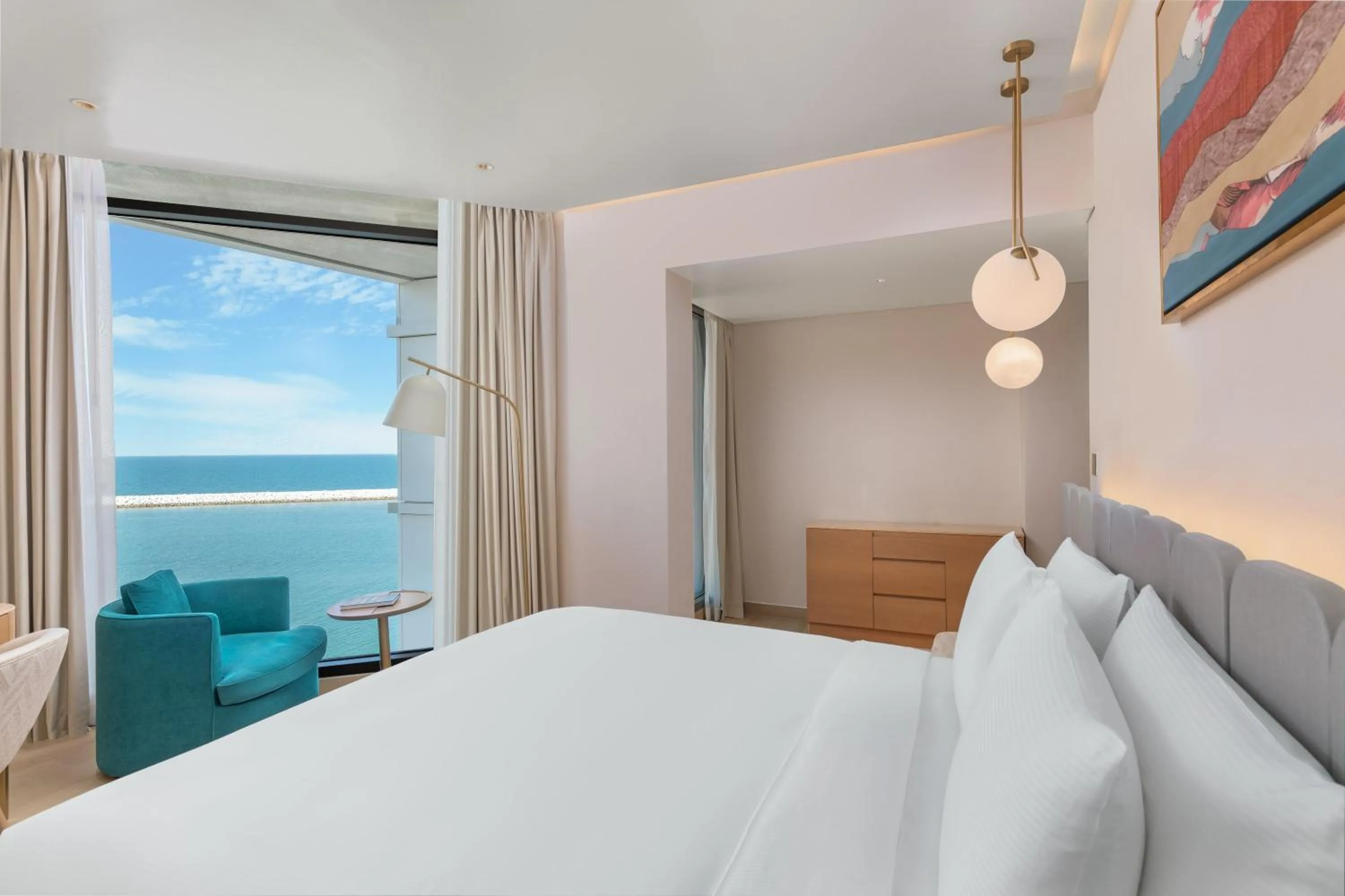 Photo of the whole room, Bed in voco Muscat Al Mouj by IHG