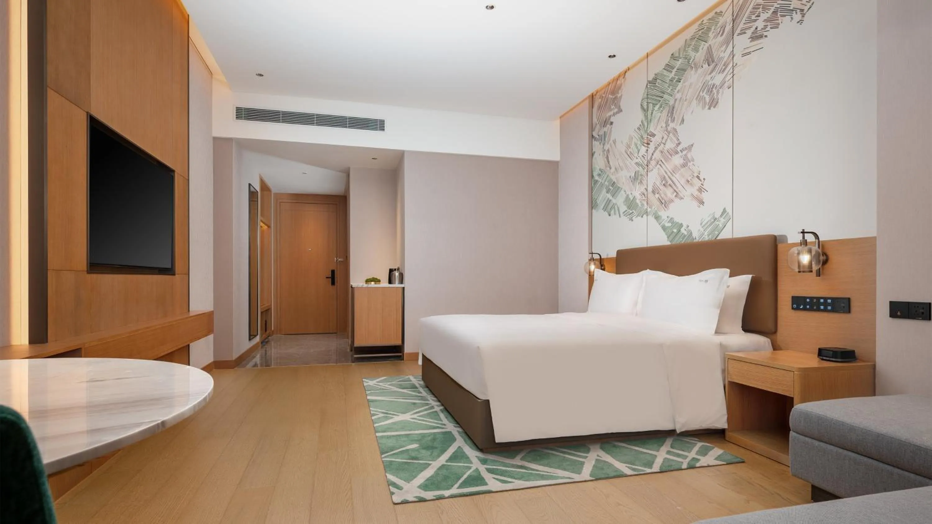 Photo of the whole room, Bed in Holiday Inn Weinan High-Tech Zone by IHG