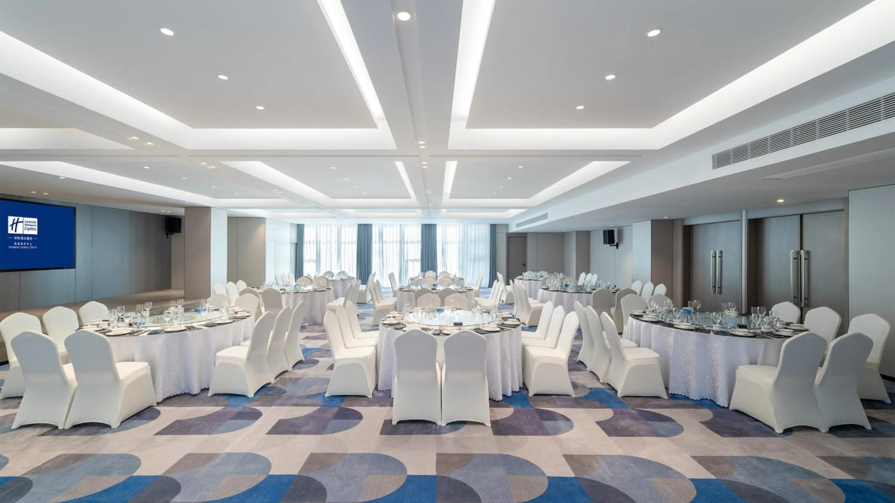 Banquet/Function facilities in Holiday Inn Express Kunming Yiliang Center by IHG