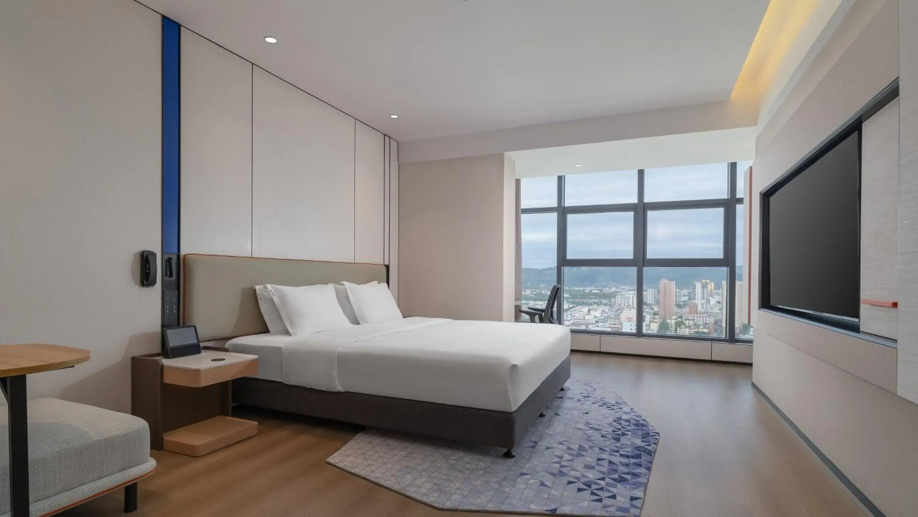 King Room in Holiday Inn Express Kunming Yiliang Center by IHG King Room in Holiday Inn Express Kunming Yiliang Center by IHG