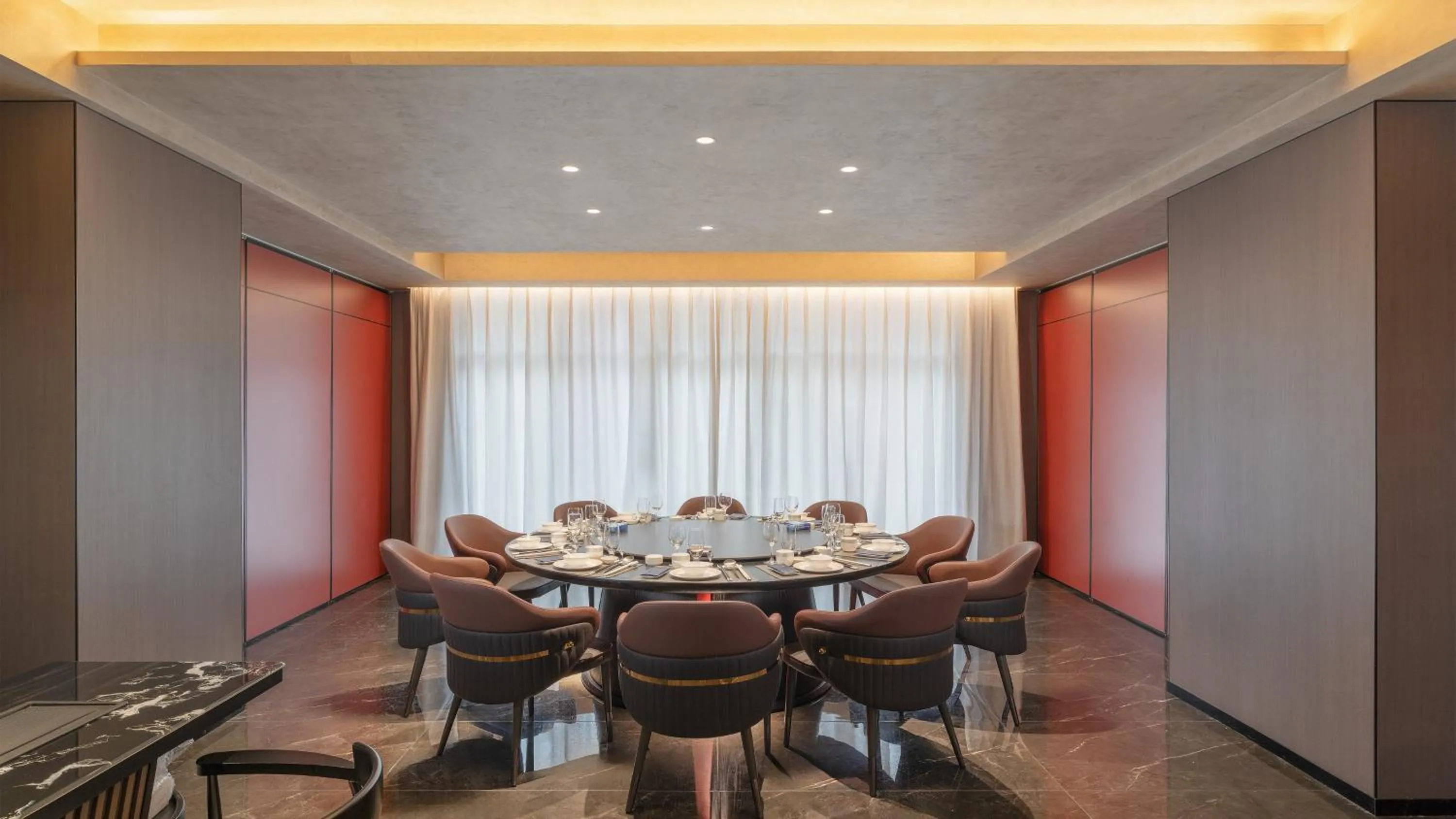 Restaurant/places to eat in Holiday Inn Express Kunming Yiliang Center by IHG