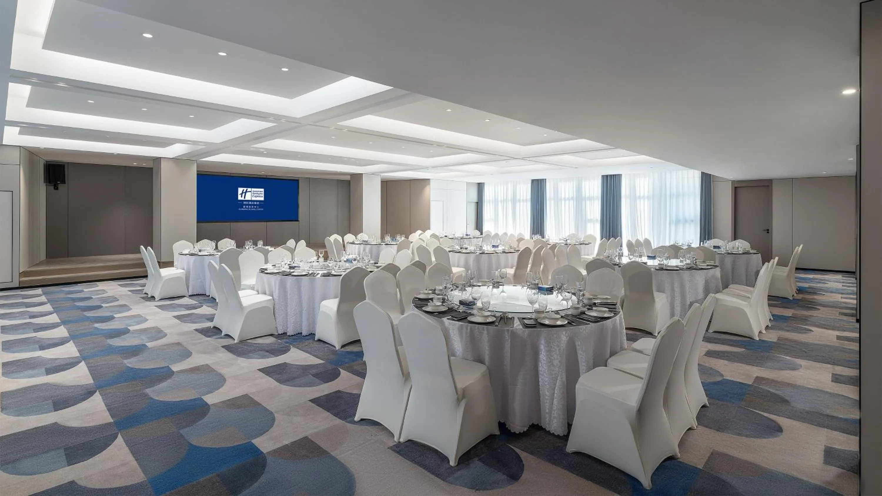 Banquet/Function facilities in Holiday Inn Express Kunming Yiliang Center by IHG