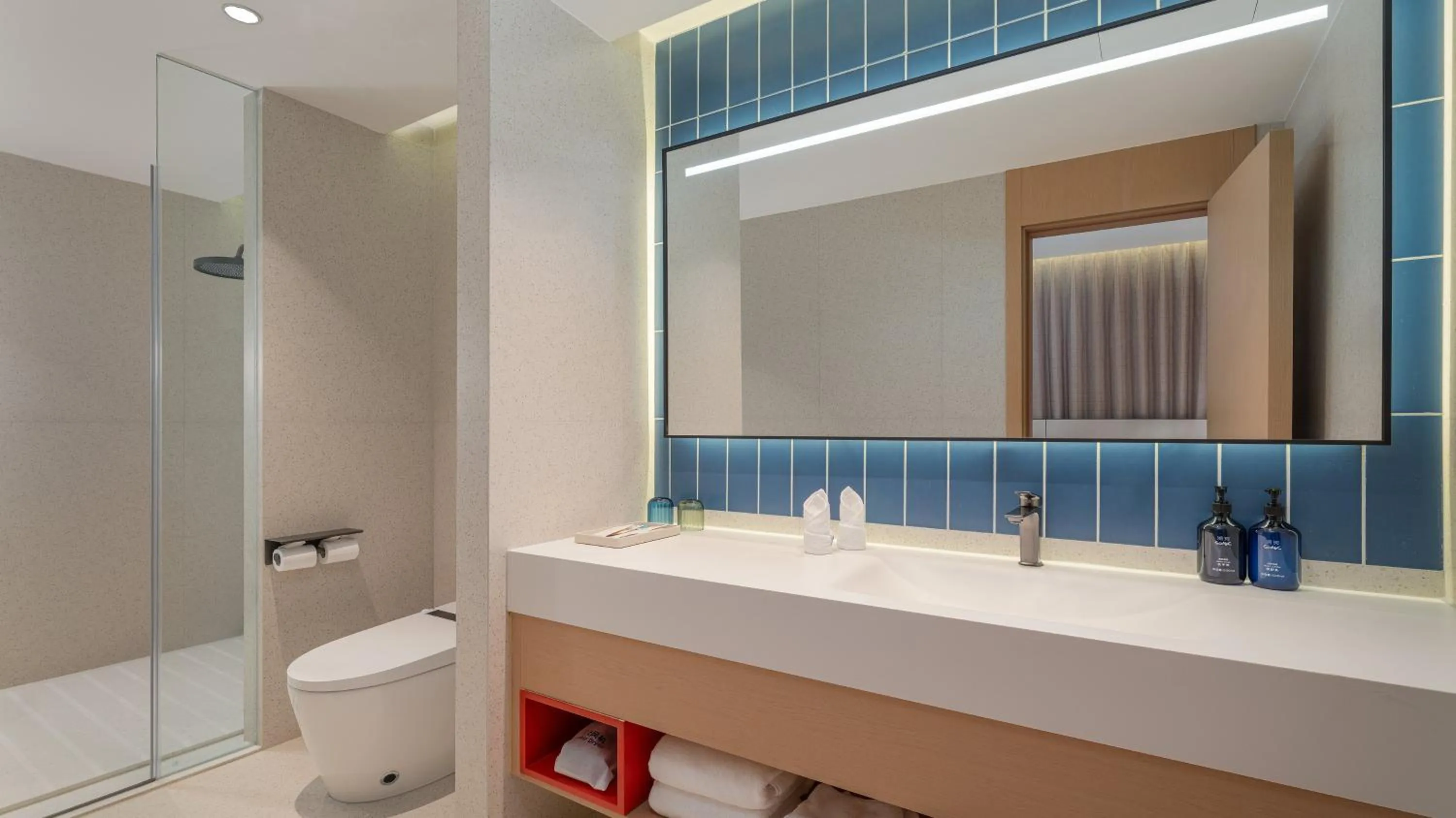 Bathroom in Holiday Inn Express Kunming Yiliang Center by IHG