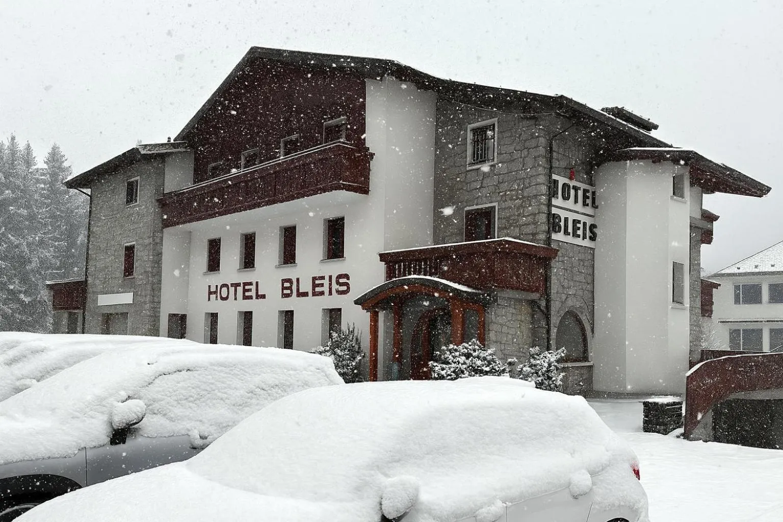 Property building in Hotel Bleis