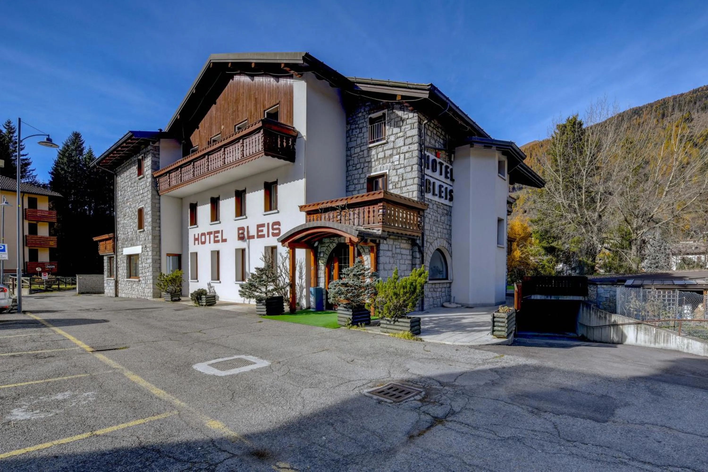 Property building in Hotel Bleis