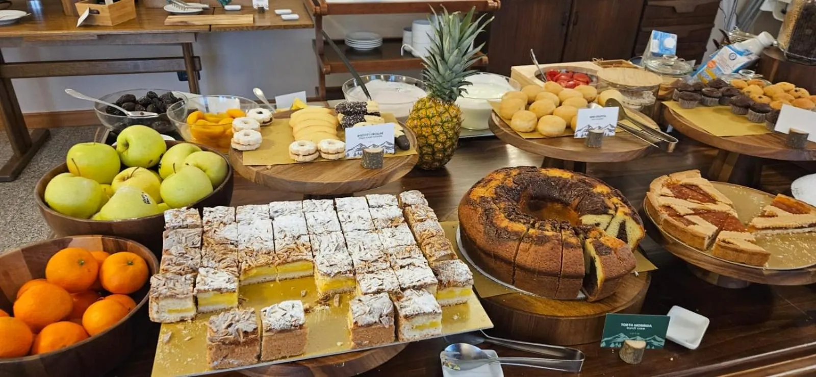 Breakfast in Hotel Bleis