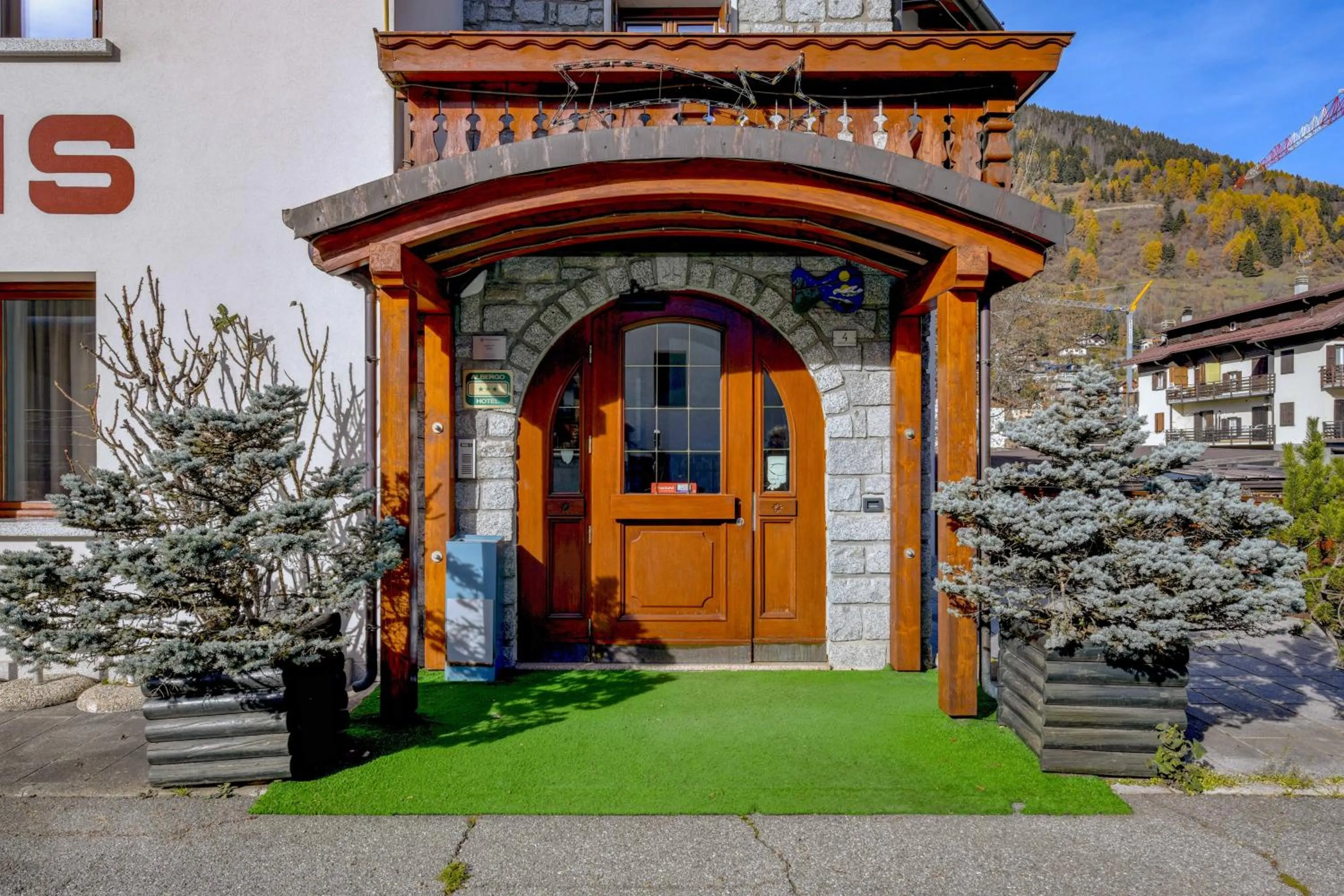 Facade/entrance in Hotel Bleis