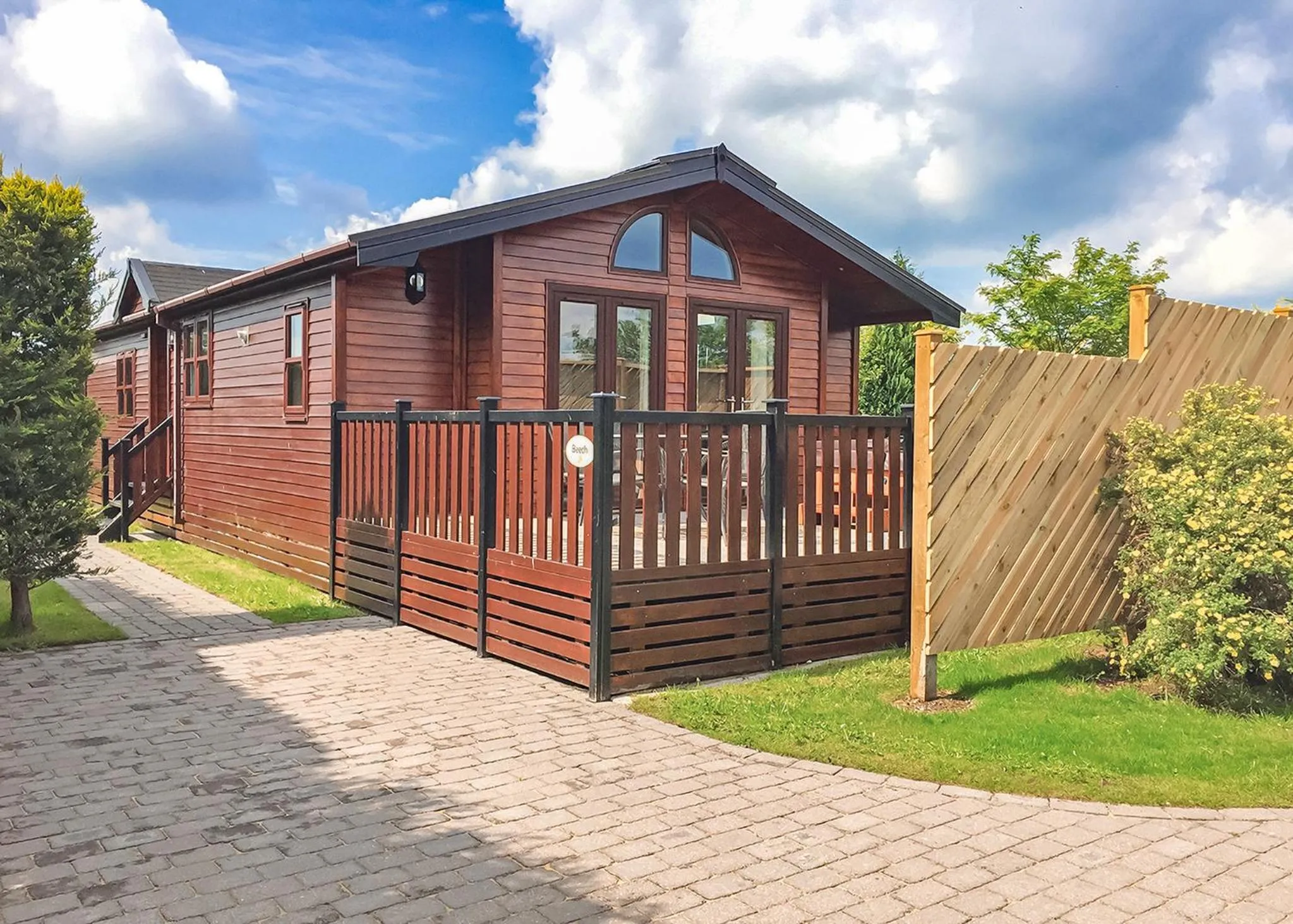 Property building in Hollybrook Lodges