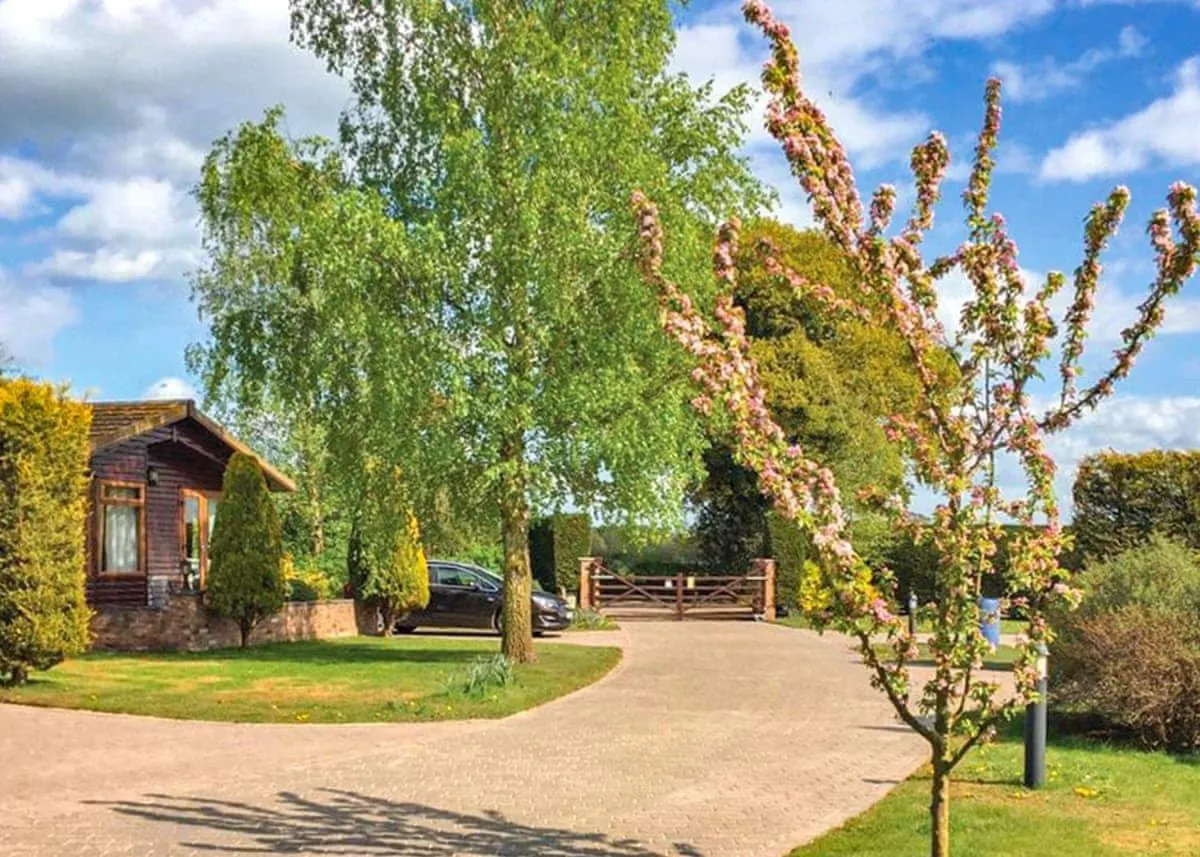 Property building in Hollybrook Lodges