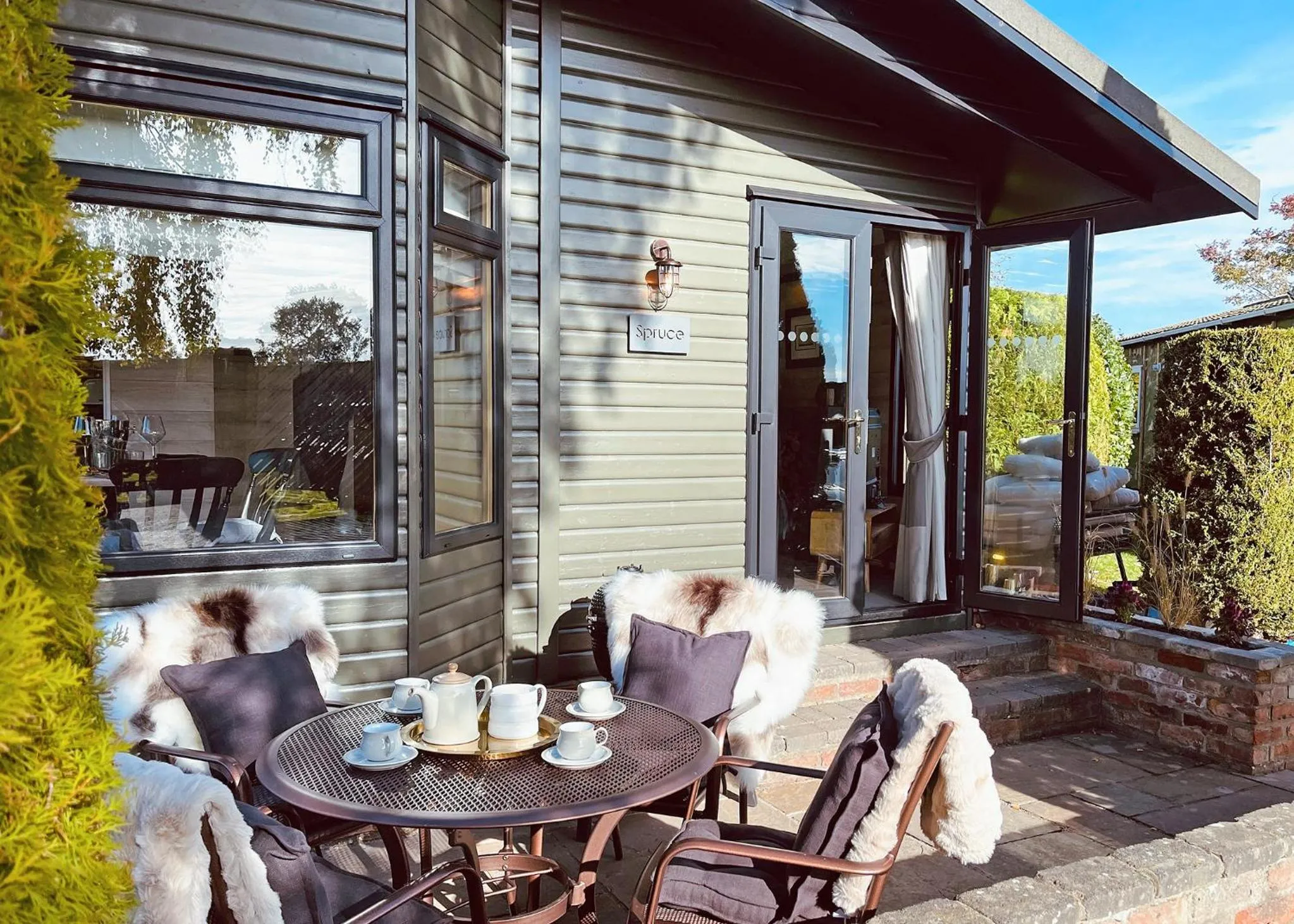 Property building in Hollybrook Lodges