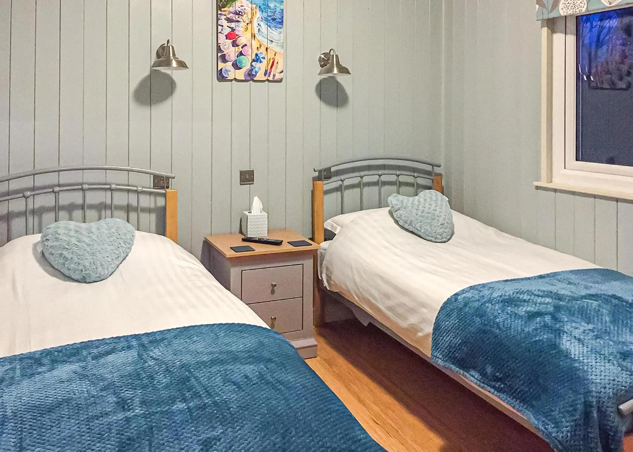 Property building, Bed in Hollybrook Lodges