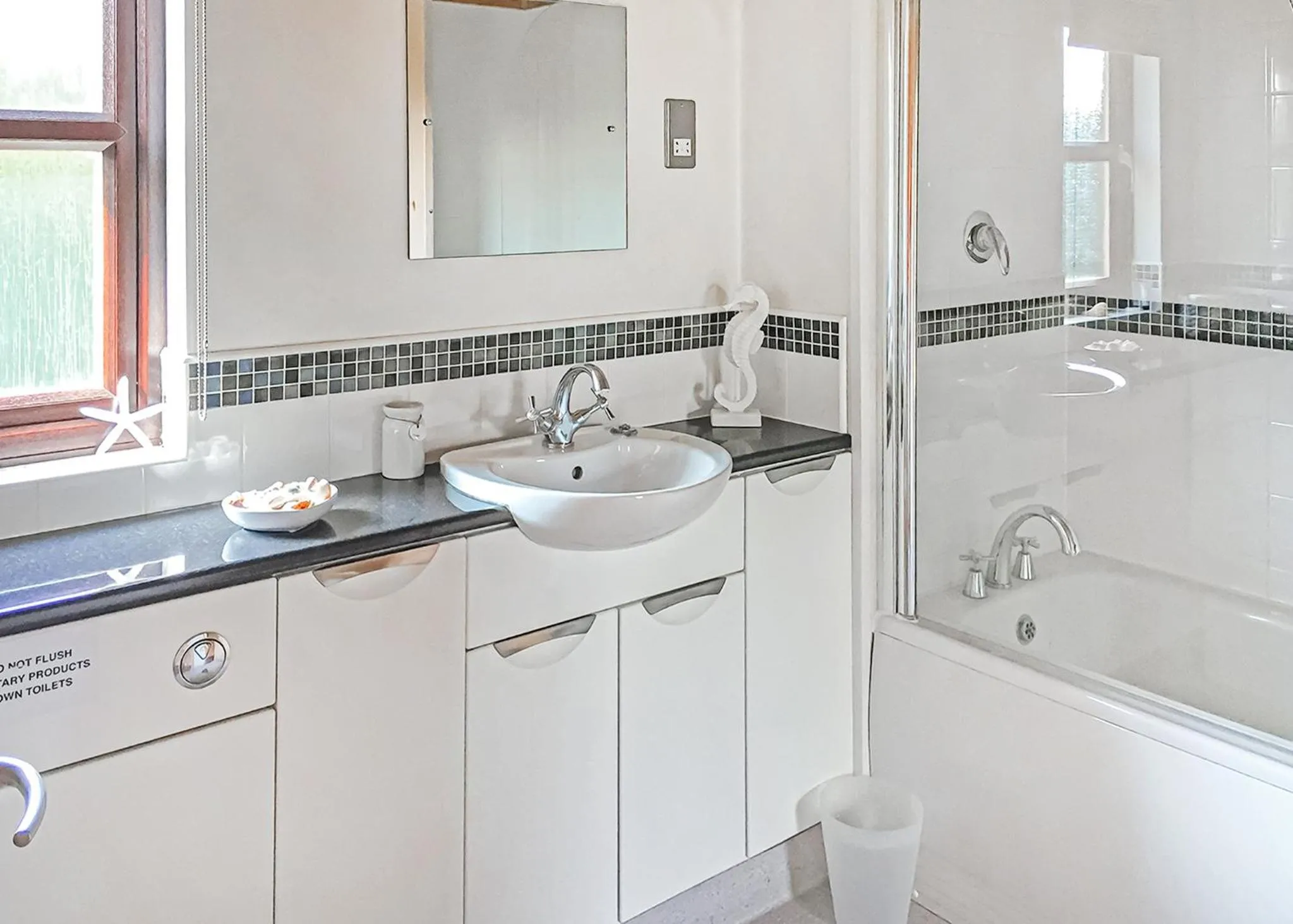 Property building in Hollybrook Lodges