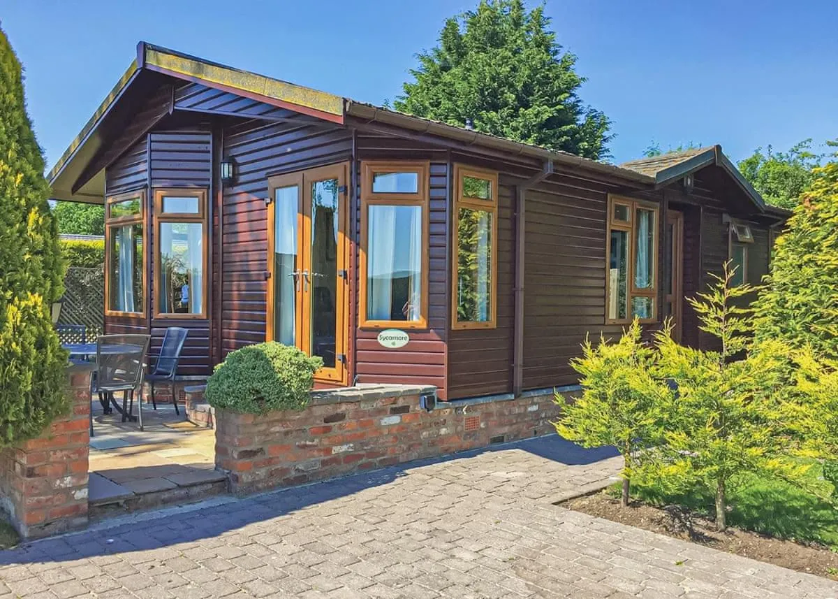 Property building in Hollybrook Lodges