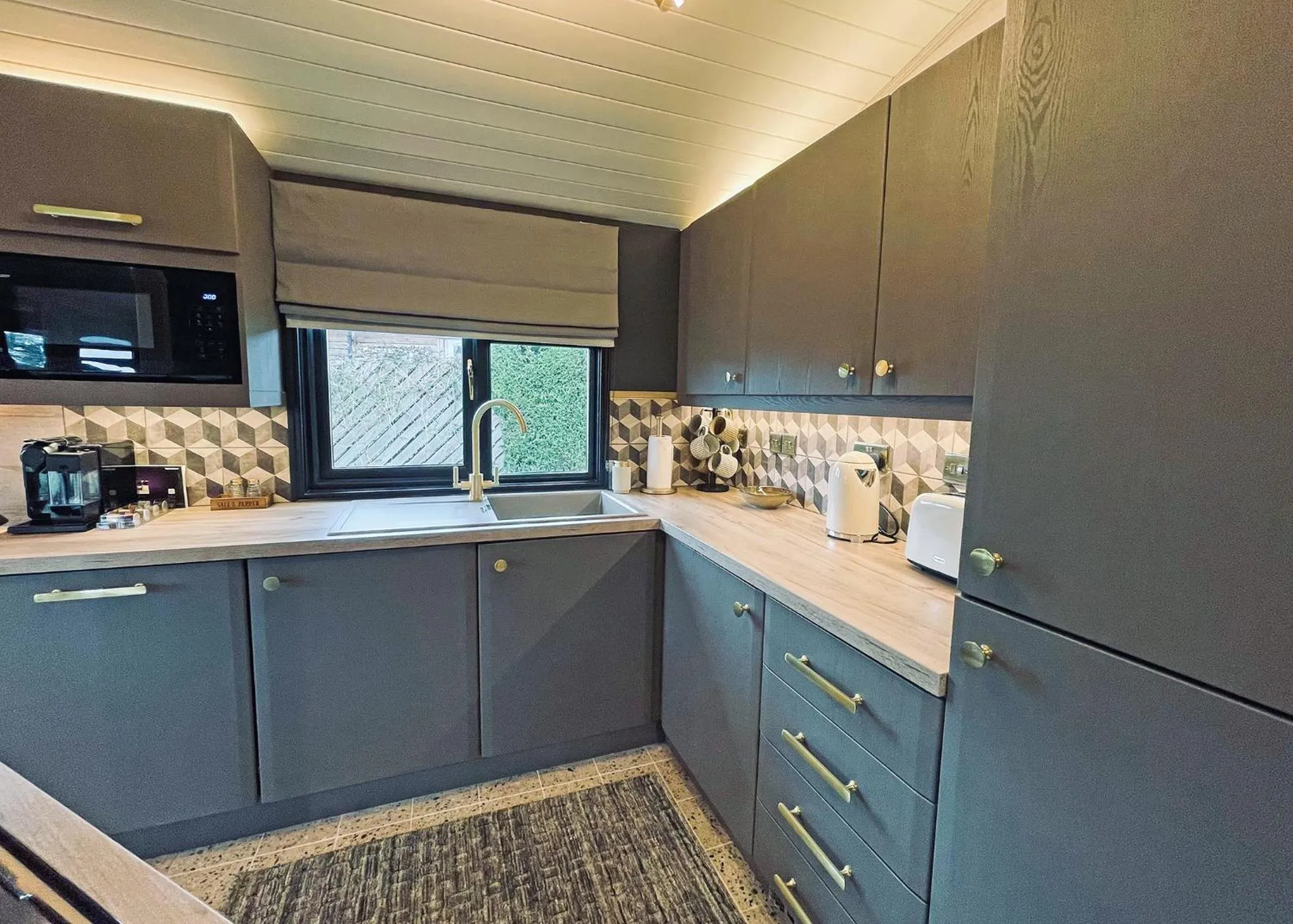 Property building in Hollybrook Lodges