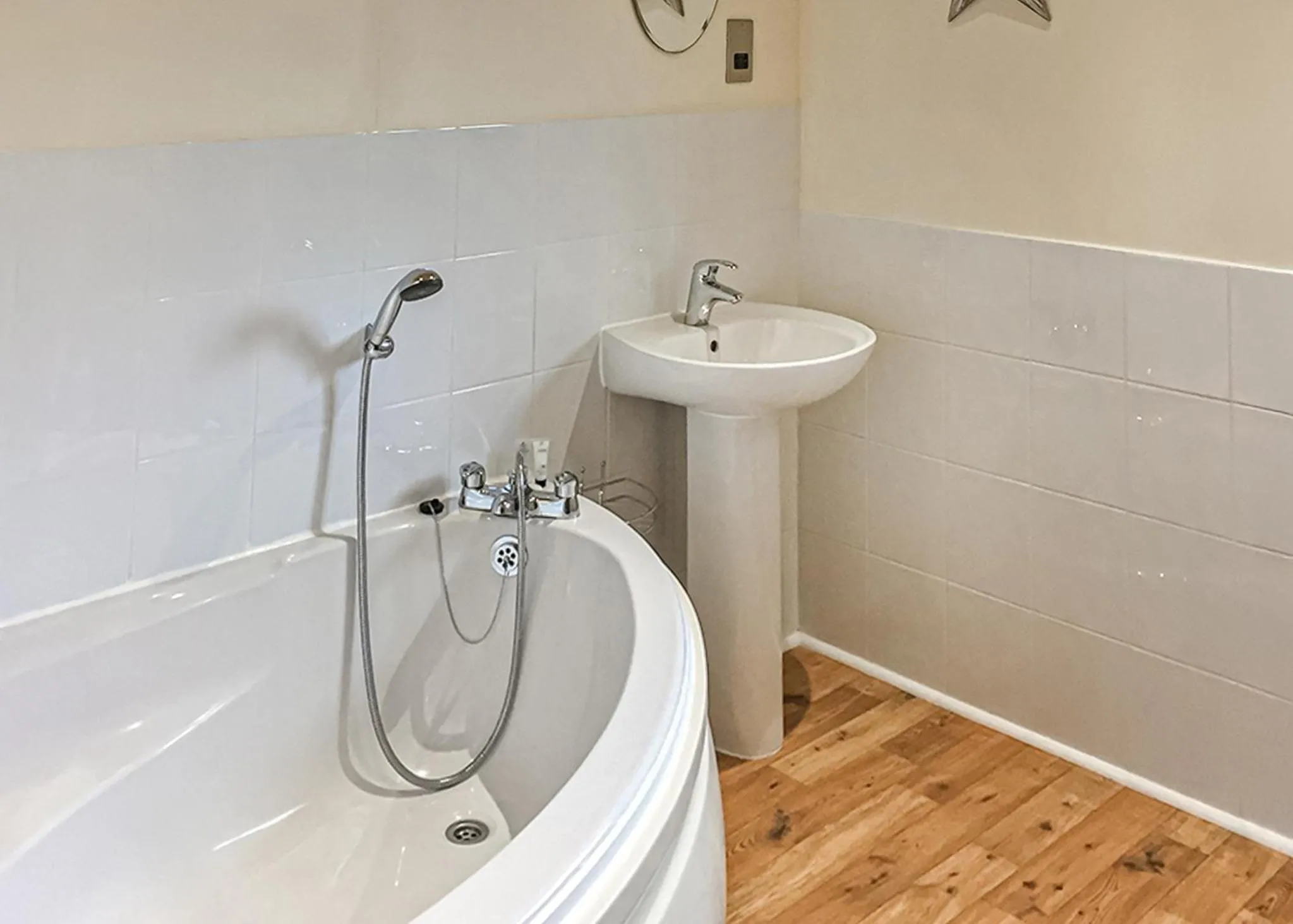 Property building in Hollybrook Lodges