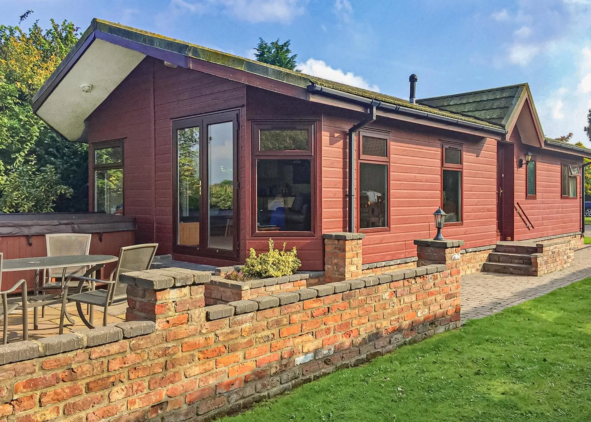 Property building in Hollybrook Lodges