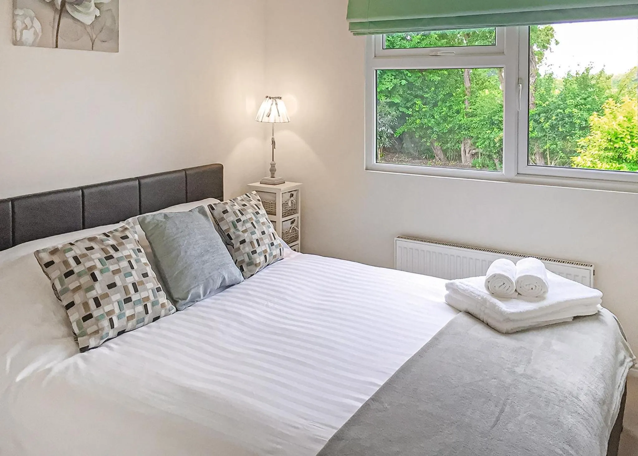 Property building, Bed in Hollybrook Lodges