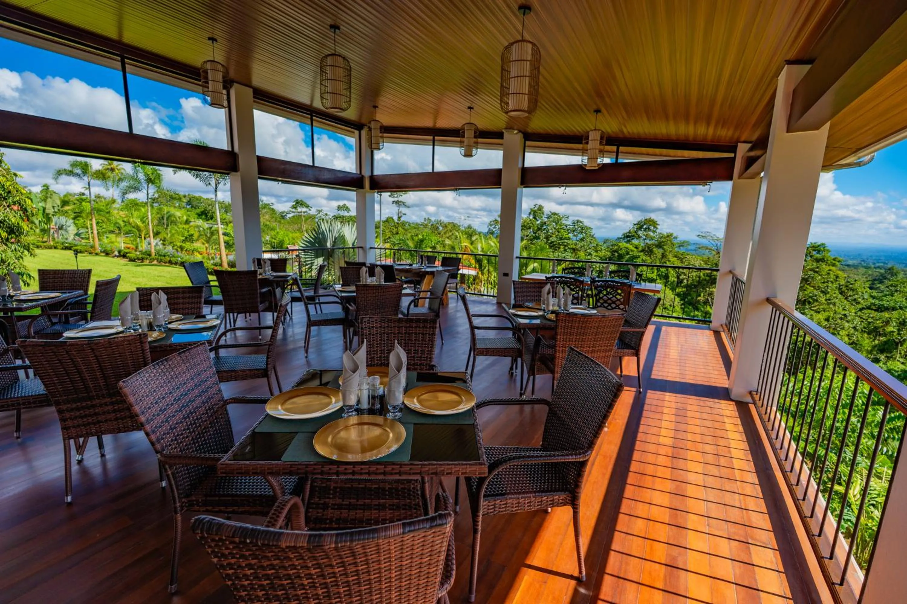 Restaurant/places to eat in Hotel Sanctuarium Adults Only