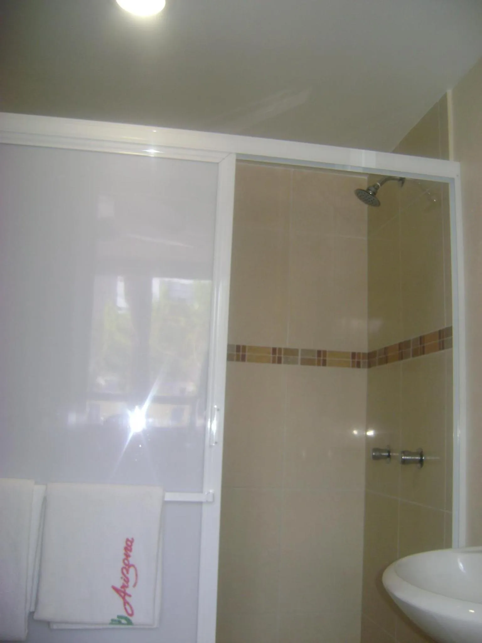 Shower in Hotel Arizona