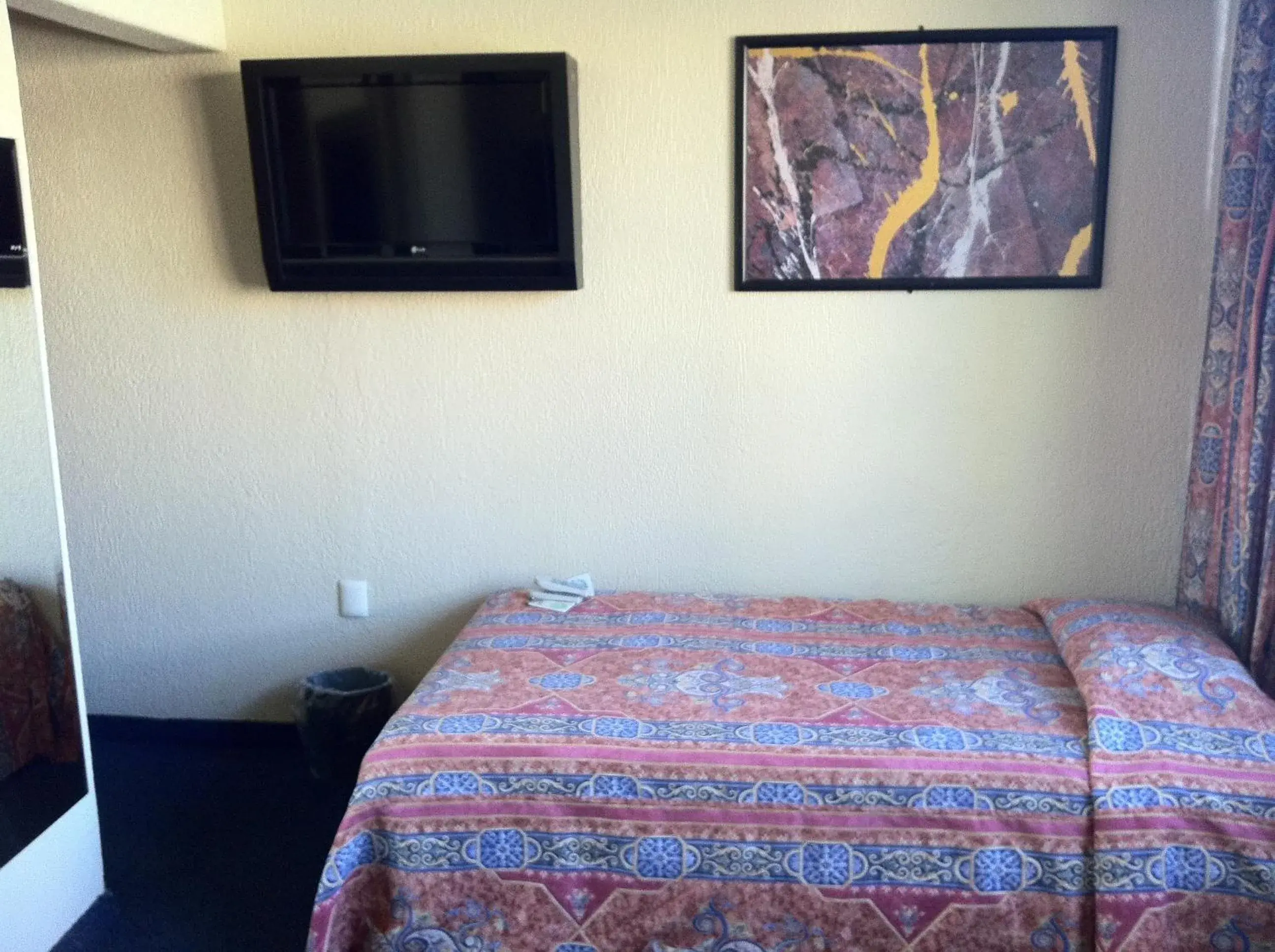 Photo of the whole room, Bed in Hotel Arizona Photo of the whole room, Bed in Hotel Arizona