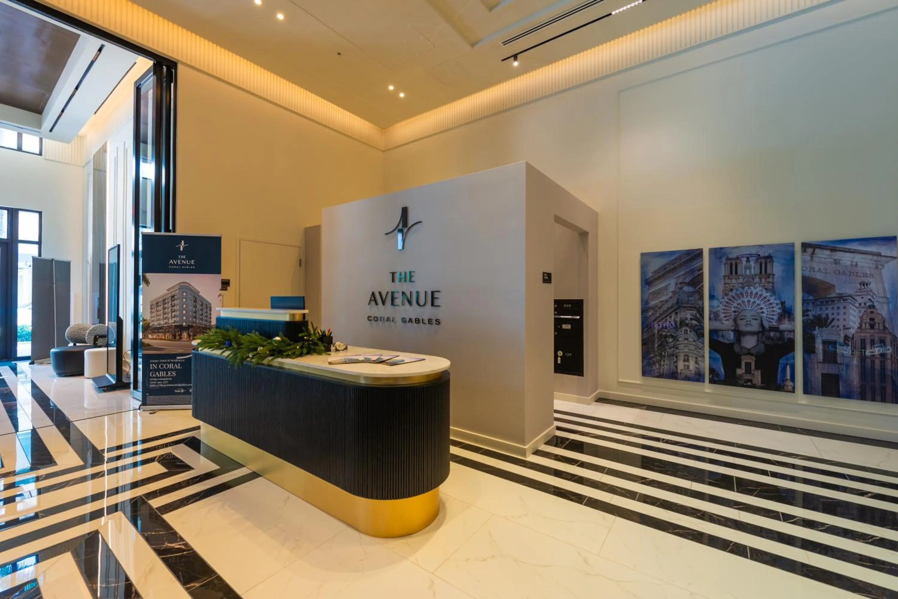 Lobby or reception in The Avenue Hotel Coral Gables