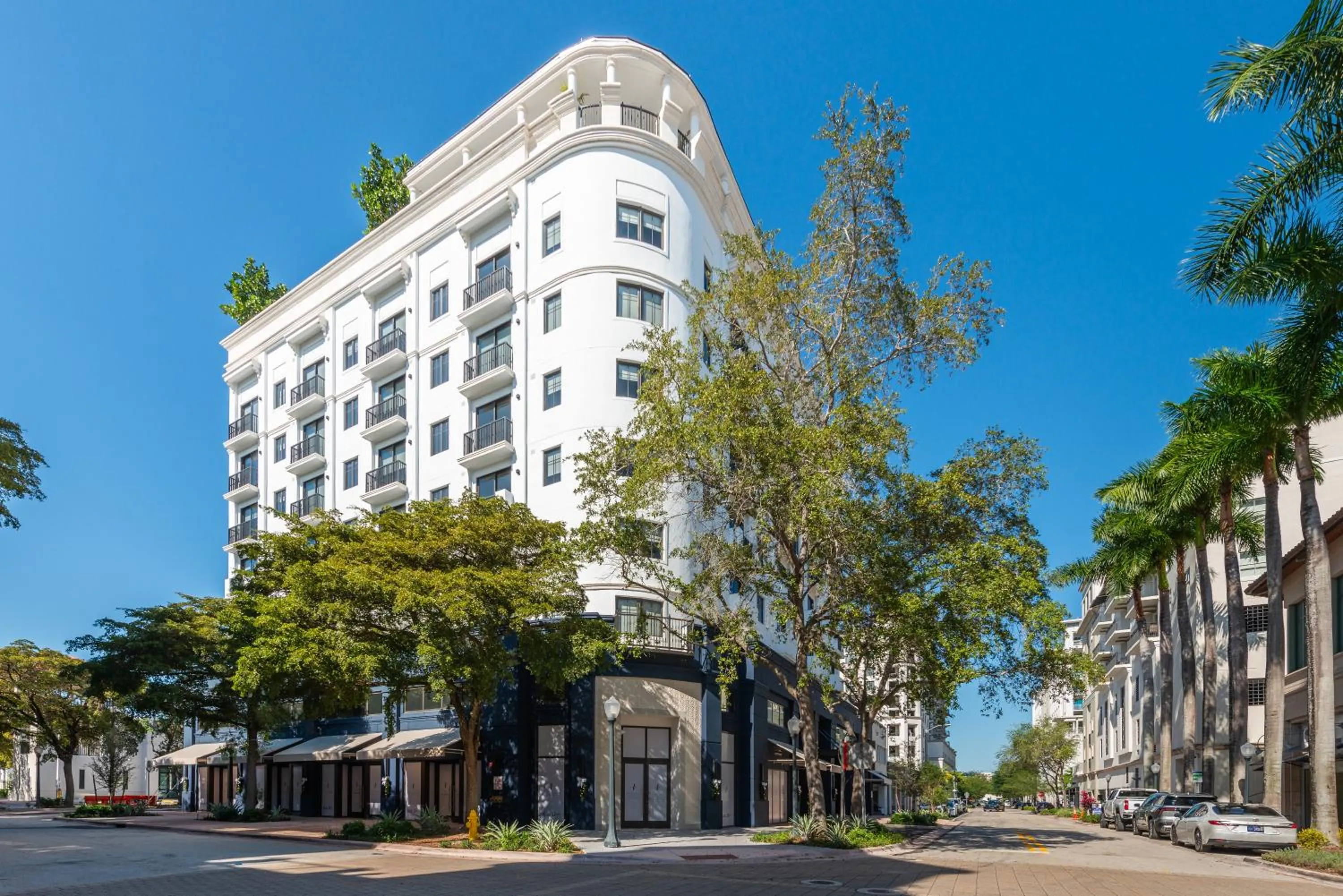 Property building in The Avenue Hotel Coral Gables