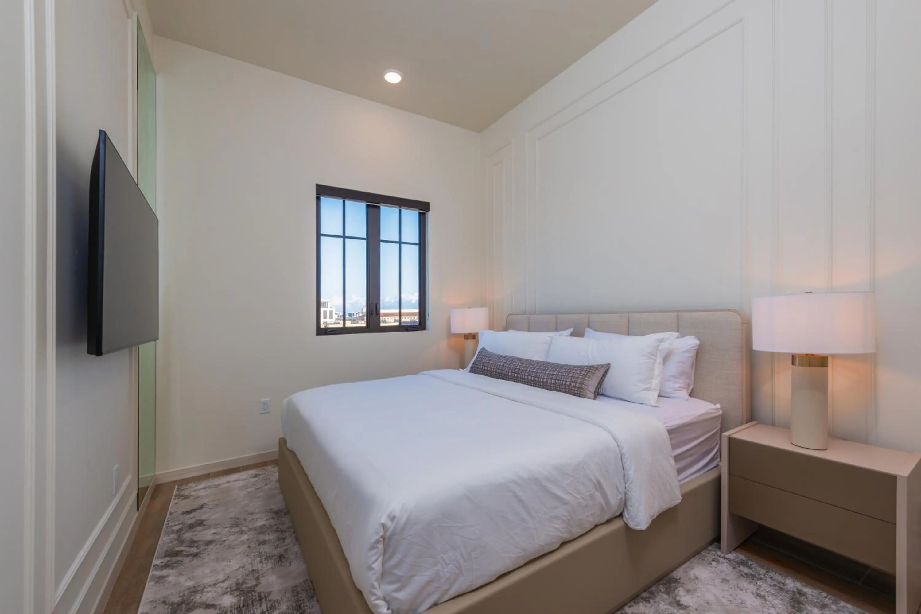 Bedroom, Bed in The Avenue Hotel Coral Gables