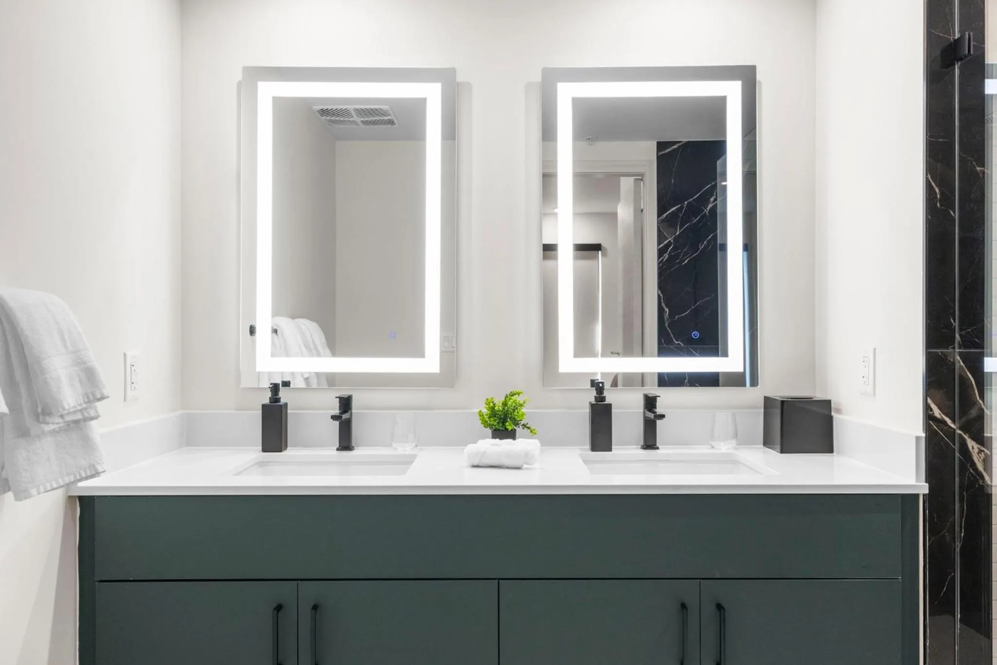 Bathroom in The Avenue Hotel Coral Gables