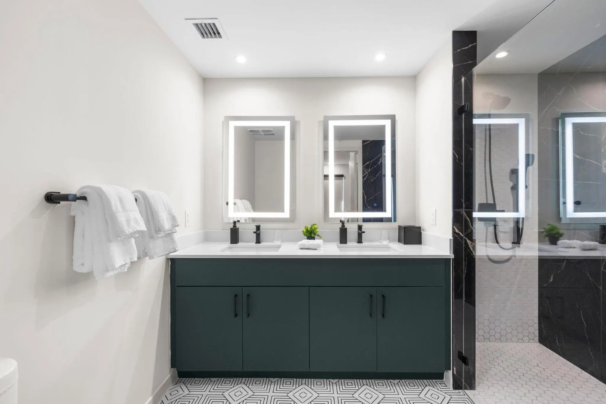 Bathroom in The Avenue Hotel Coral Gables