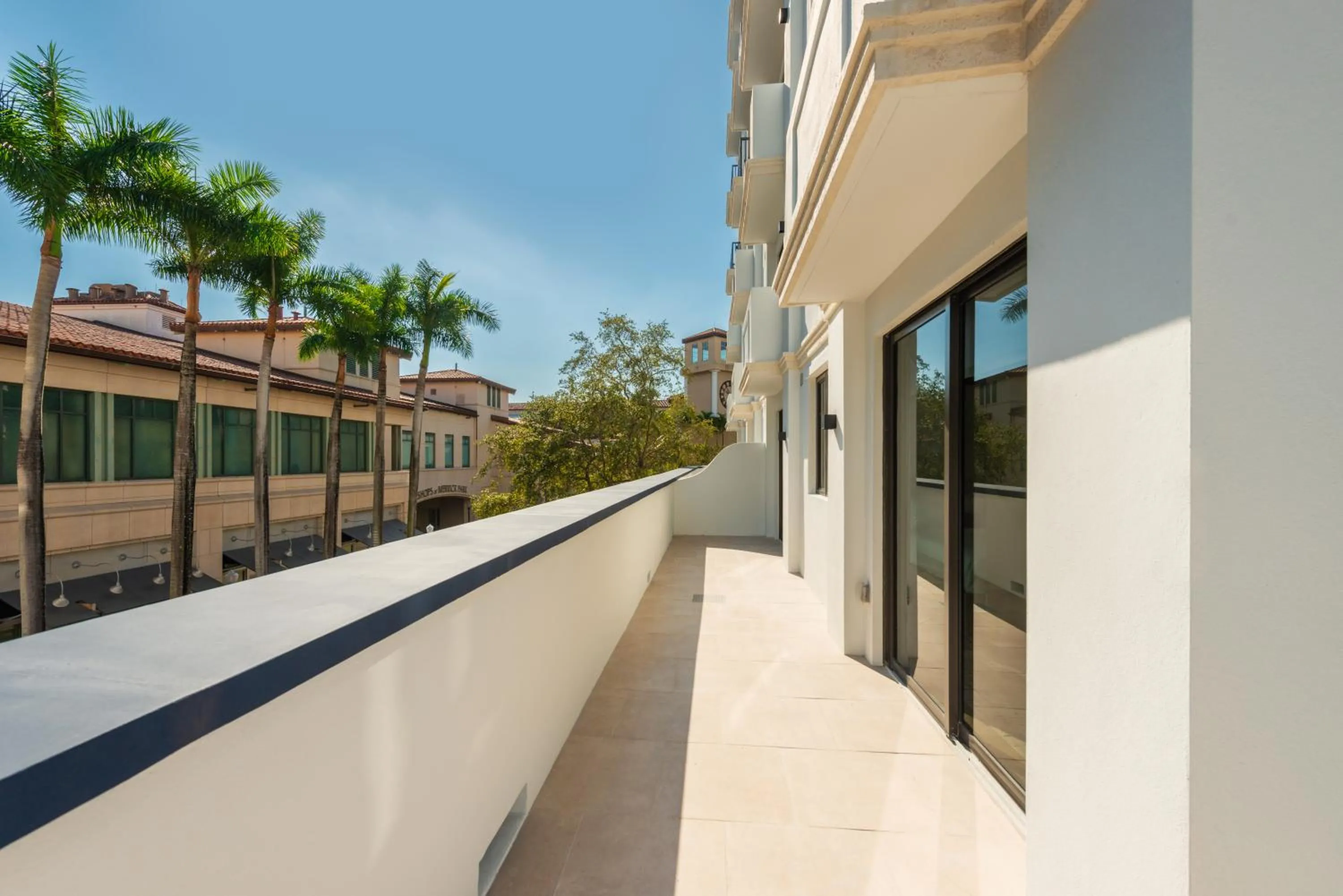 Balcony/Terrace in The Avenue Hotel Coral Gables