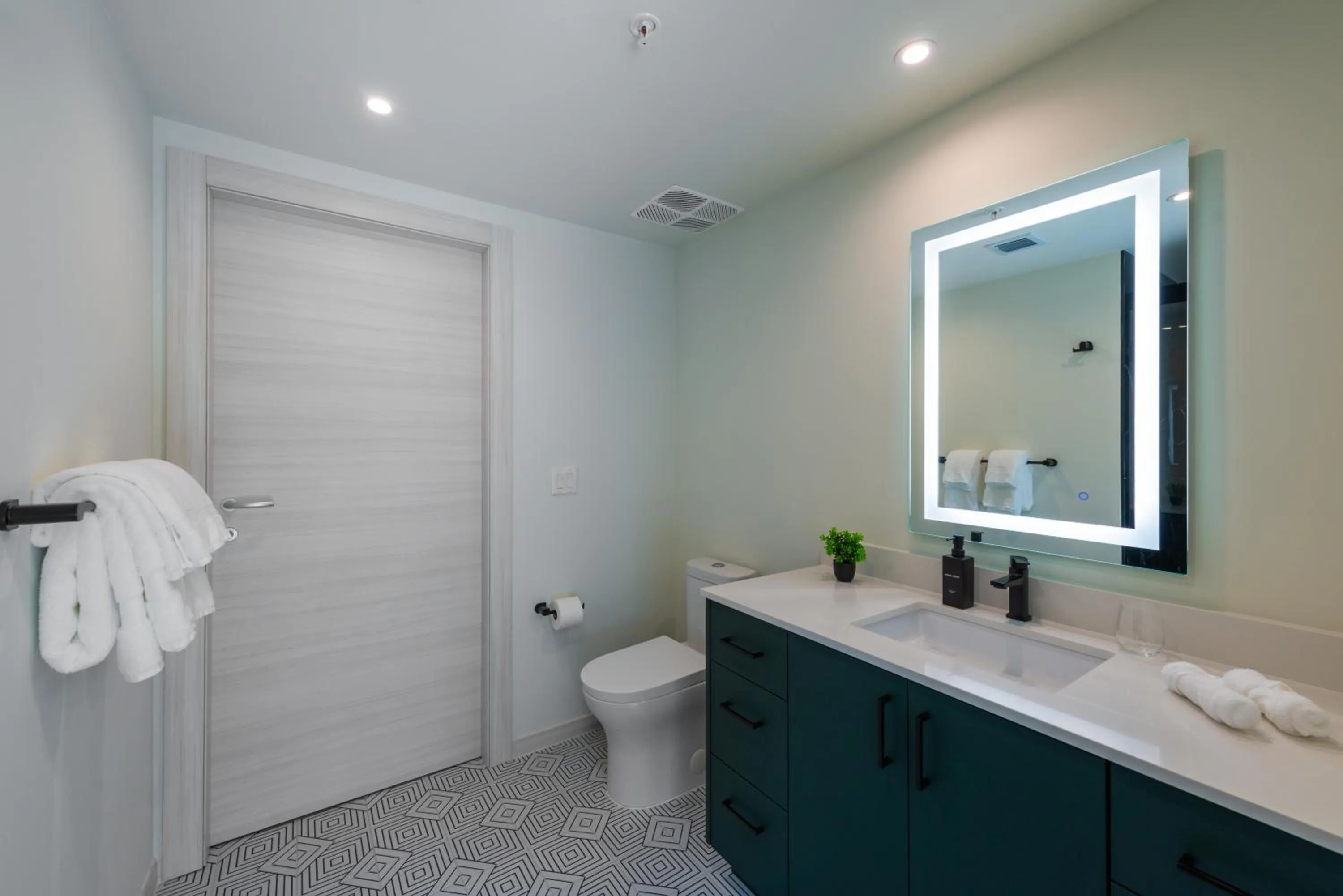 Bathroom in The Avenue Hotel Coral Gables